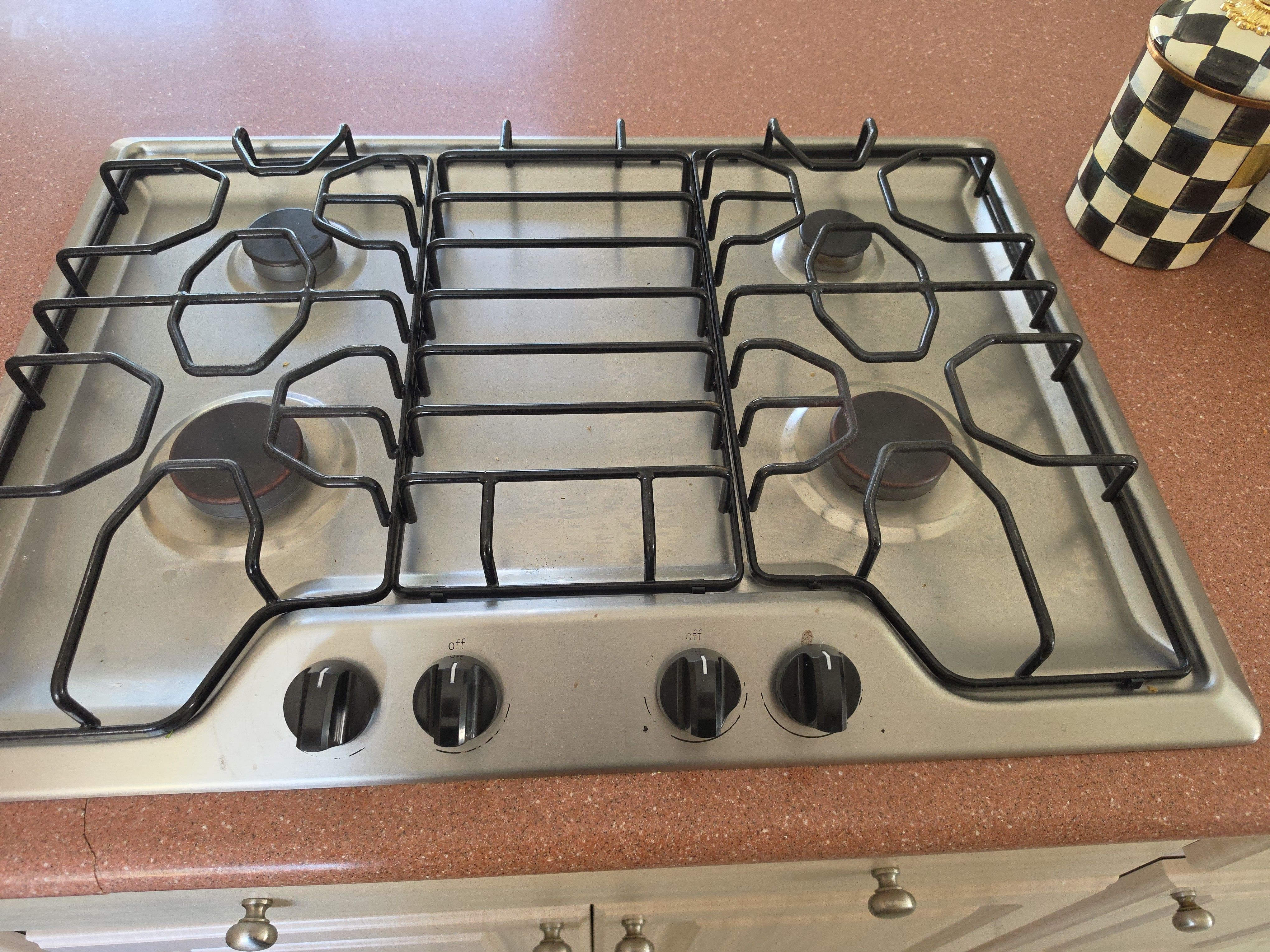 A Gas Stove With a Suspected Gas Leak That Would Not Turn On in Glendale (photo 2)