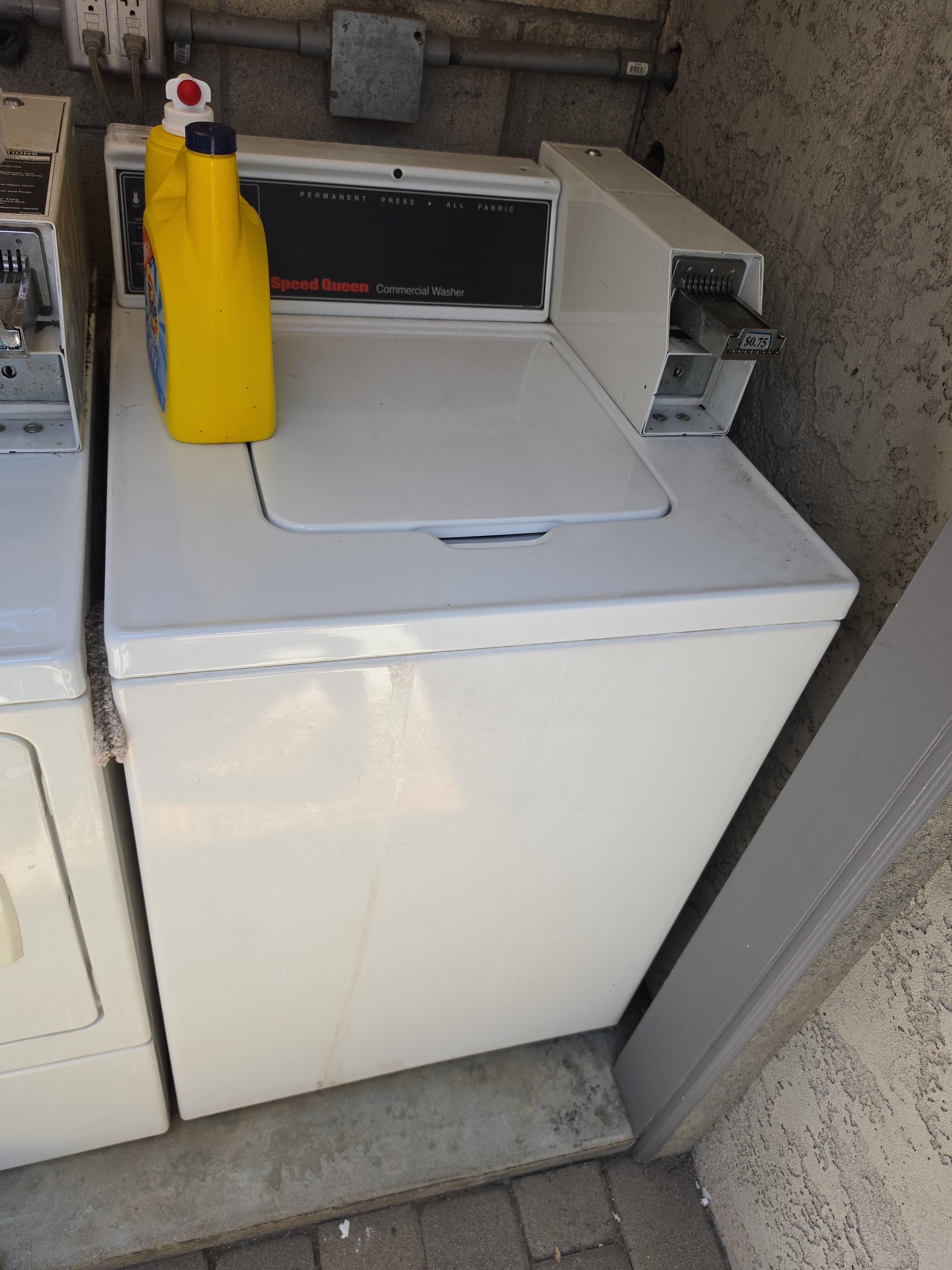 A Speed Queen Coin Washer That Kept Eating Quarters in Monrovia (photo 1)