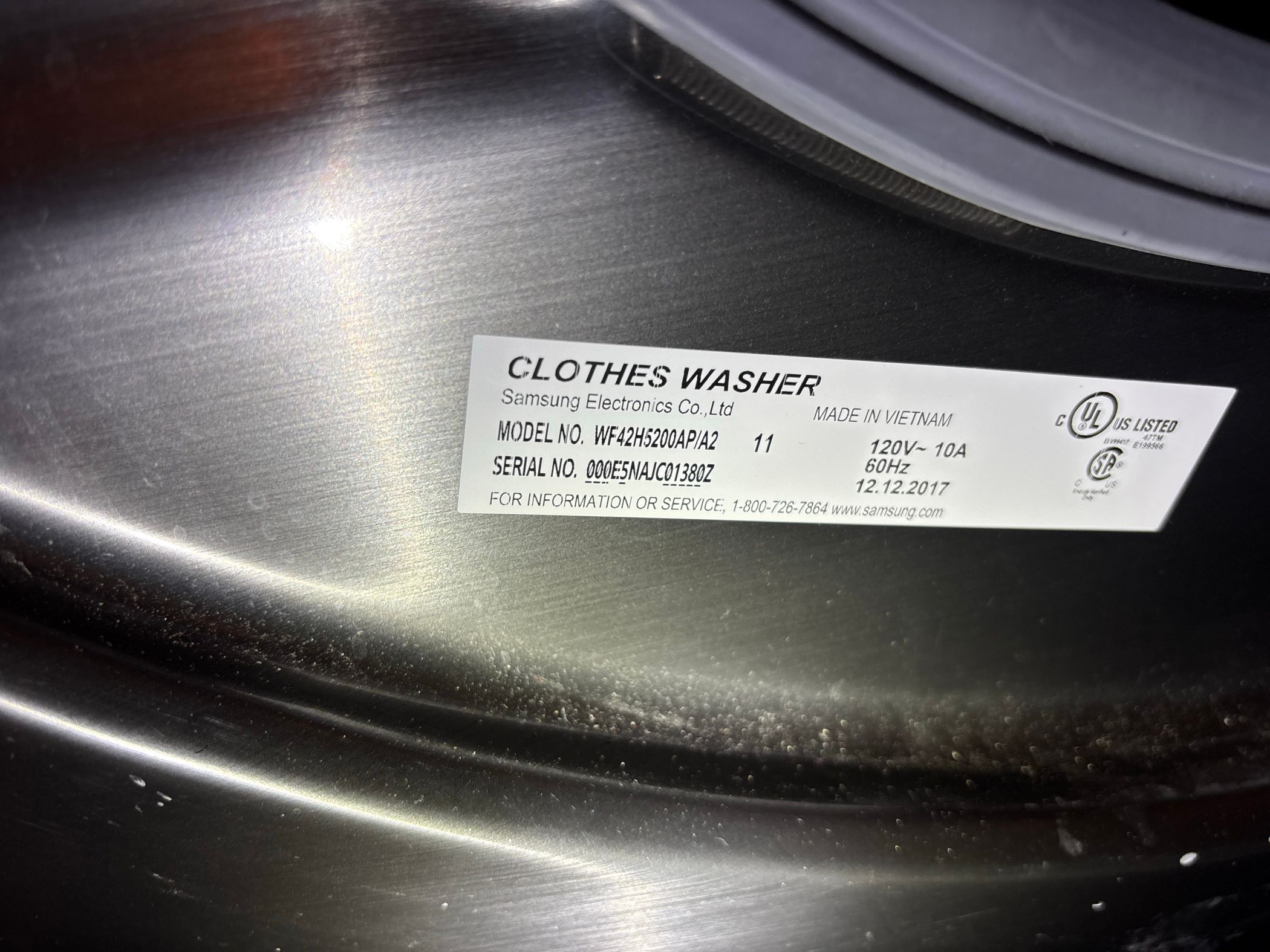 A Samsung Washer Leaking From a Torn Door Boot in Hillside (photo 2)