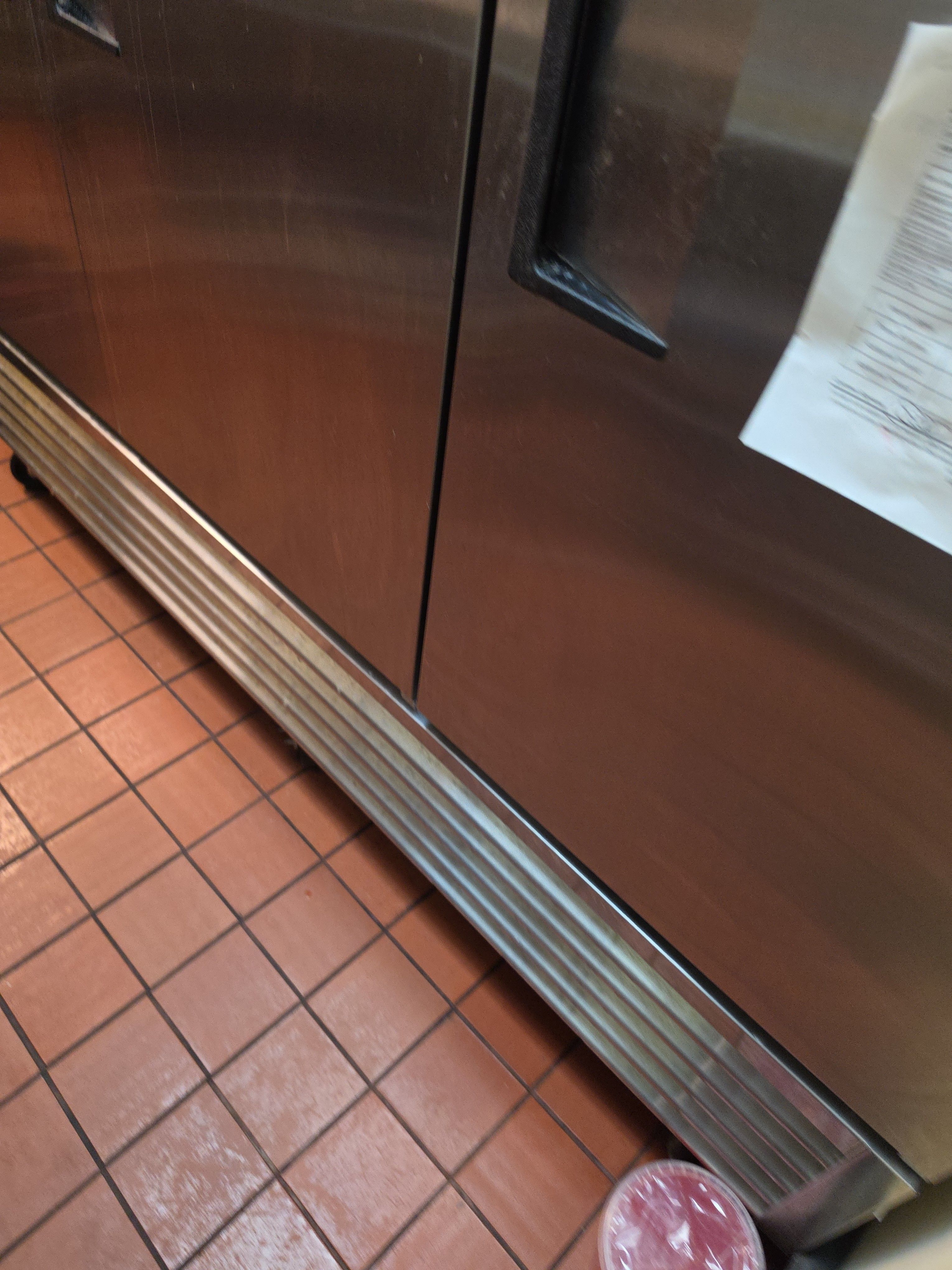 A True Commercial Refrigerator Needing a Door Gasket in San Marino (photo 3)