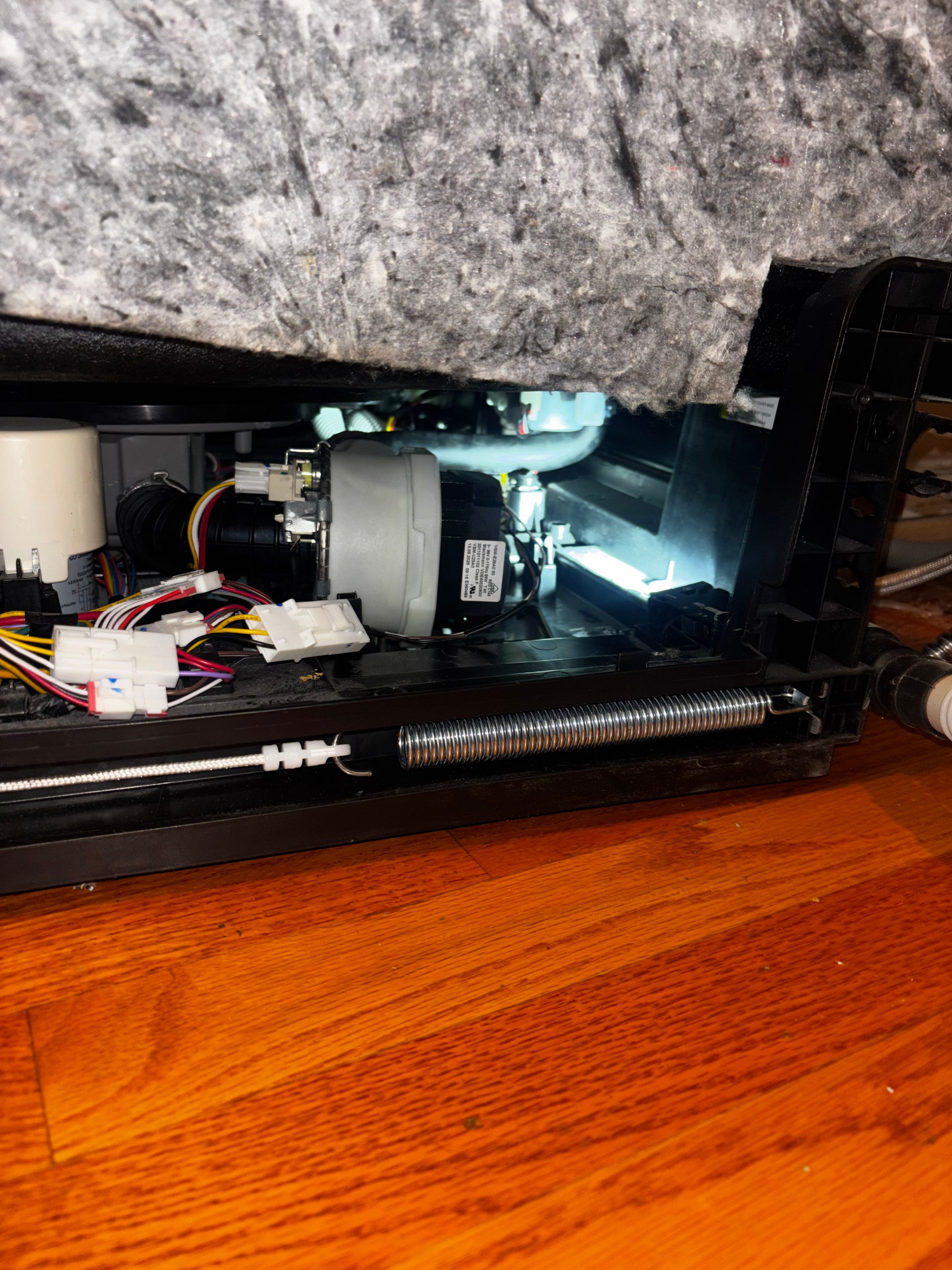 A Samsung Dishwasher Making Loud Noises in Pilsen, Chicago (photo 2)