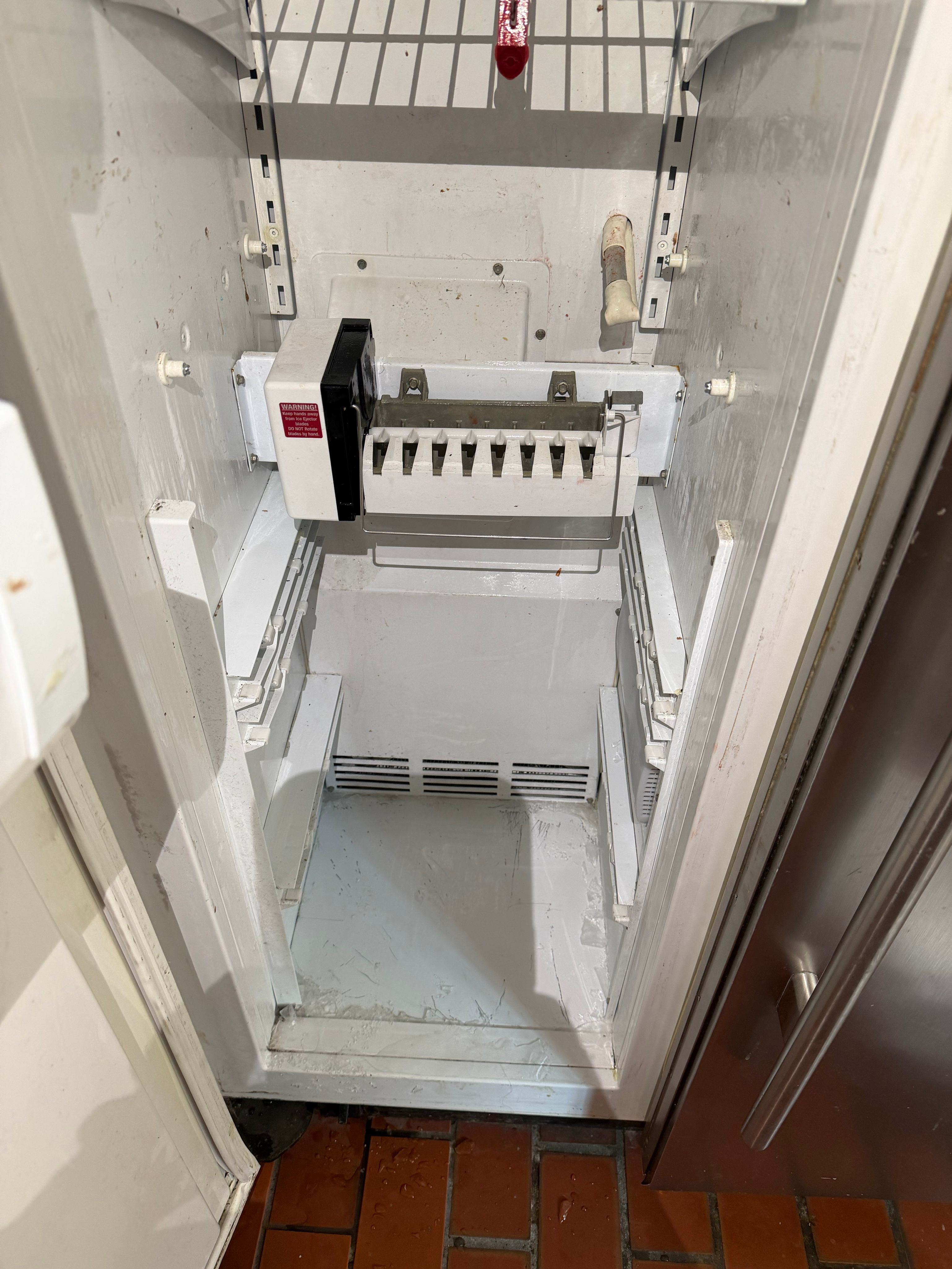 A Viking Refrigerator Leaking From a Clogged Drain Line in West Chicago (photo 1)