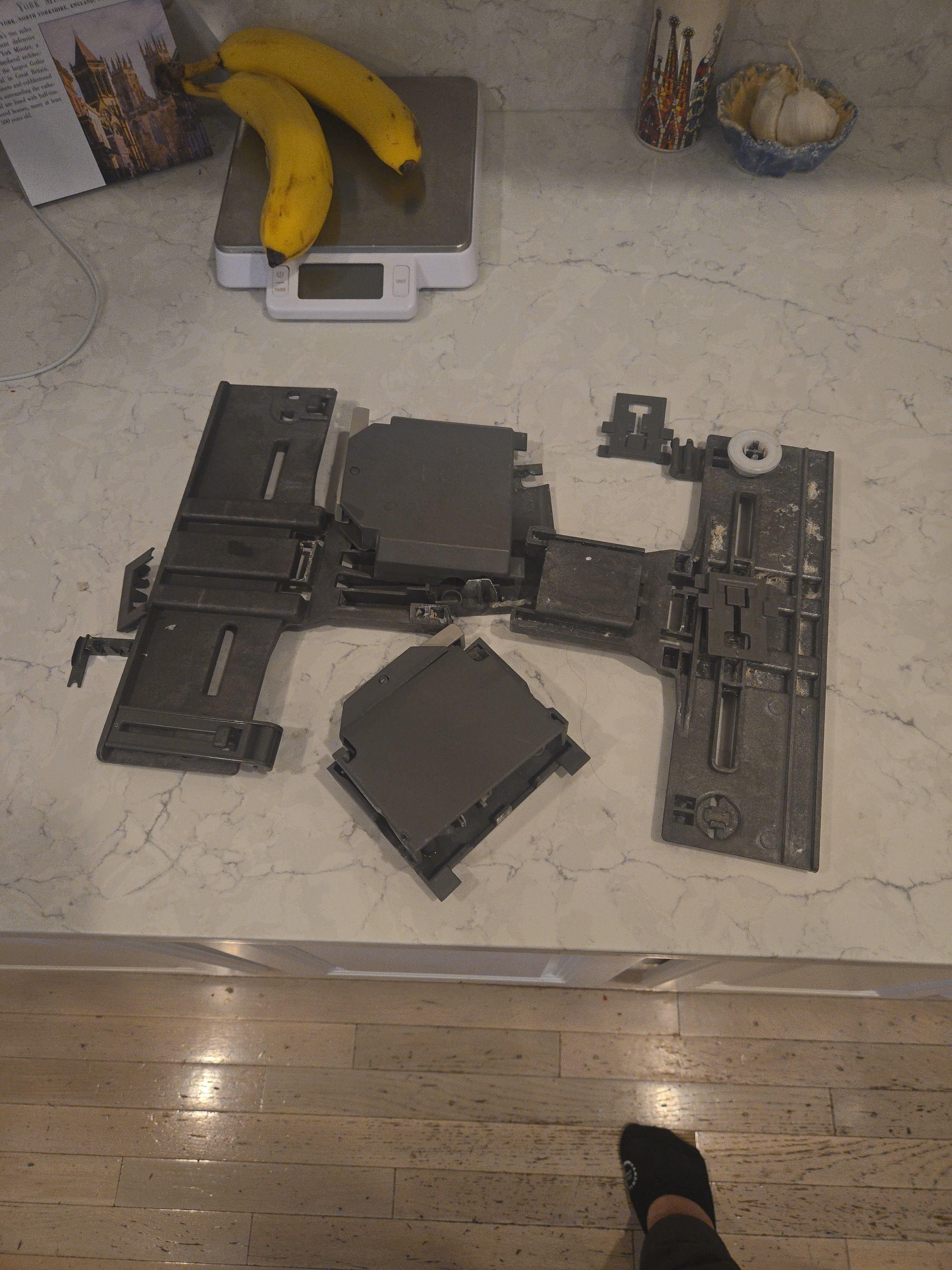 A Kenmore Dishwasher With a Broken Rack in Vienna (photo 2)