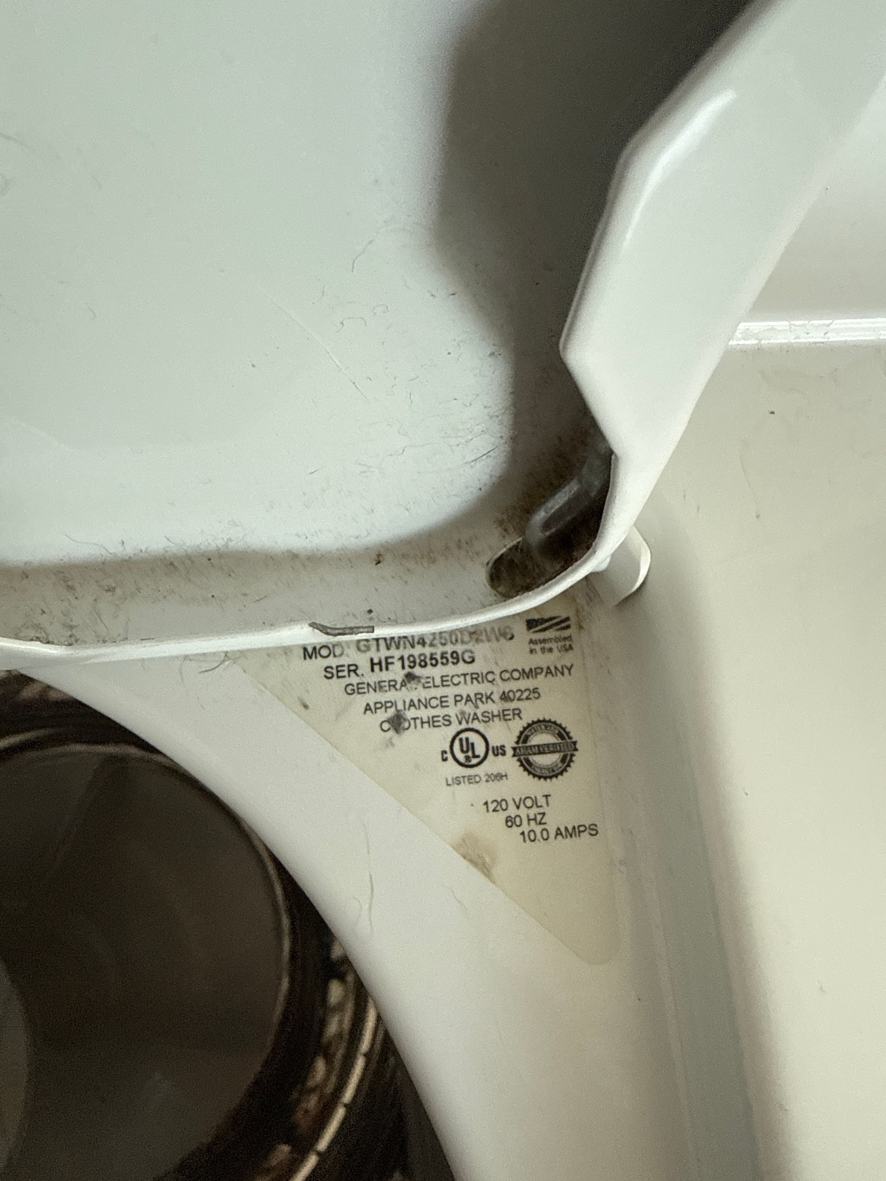 A GE Washer That Stopped Mid-Cycle and Would Not Drain in Flossmoor (photo 2)