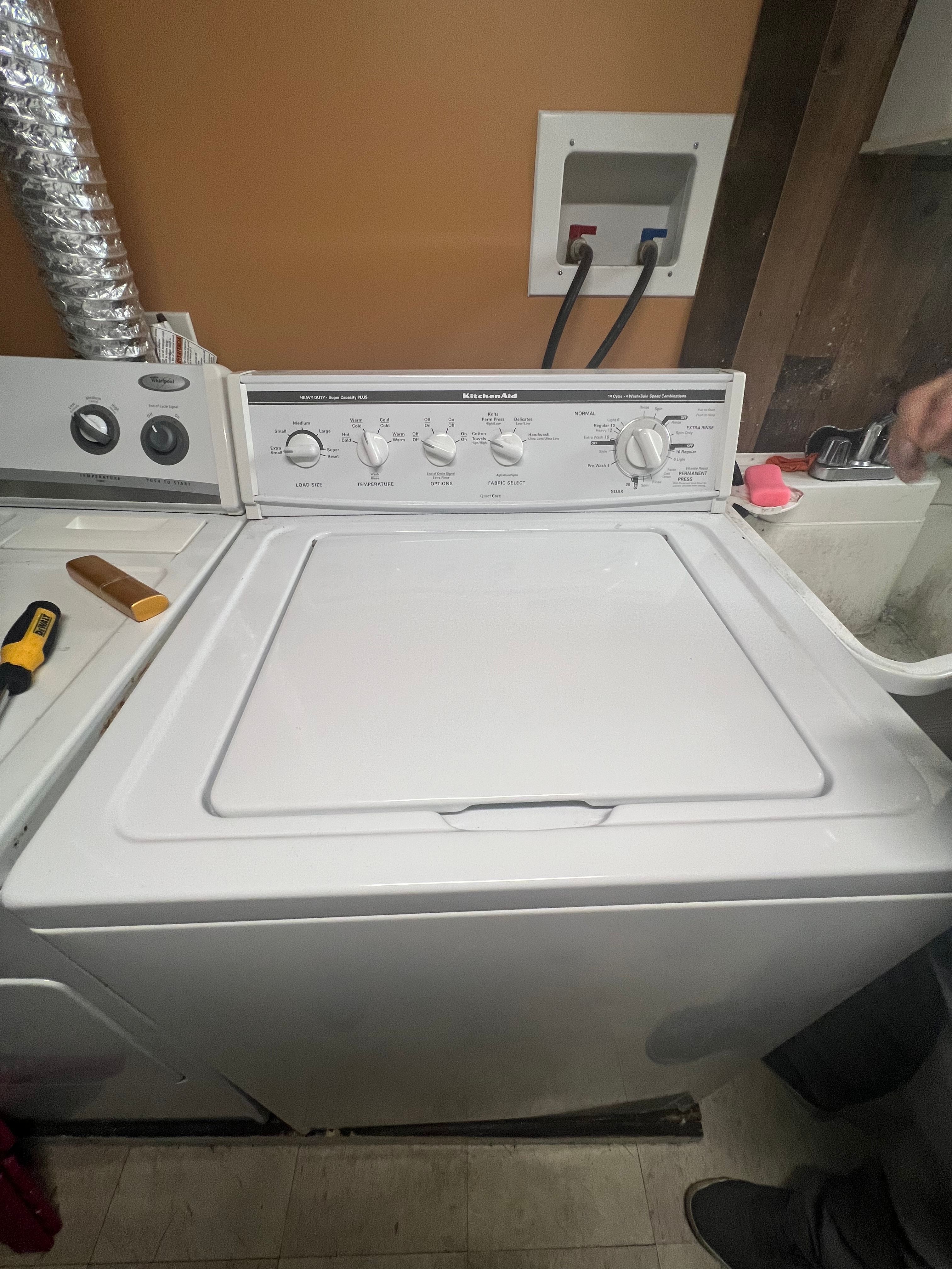A Washer With a Failing Transmission in Lakeview, Chicago (photo 1)