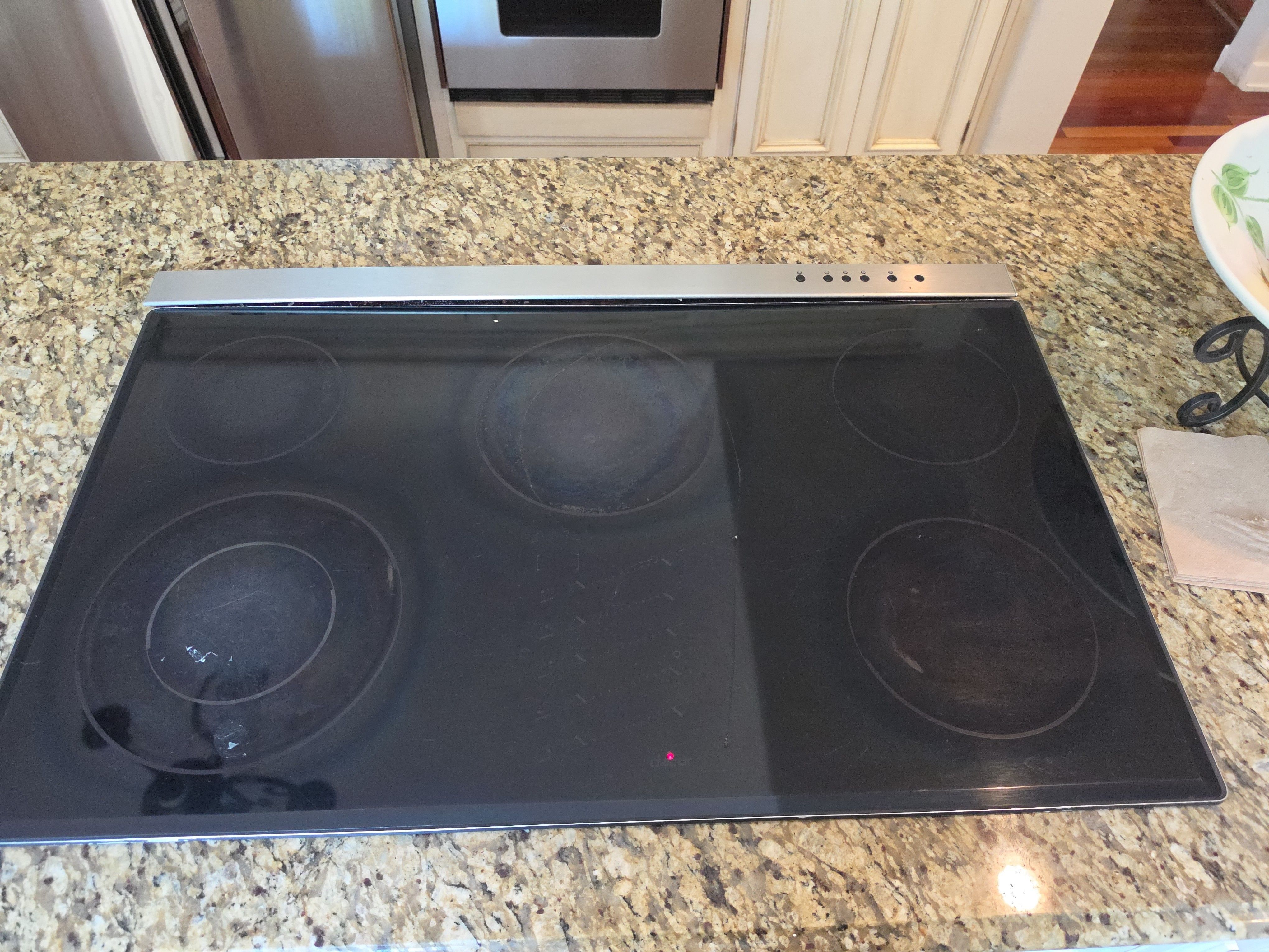 A KitchenAid Cooktop With a Burner That Would Not Heat in Pasadena (photo 1)