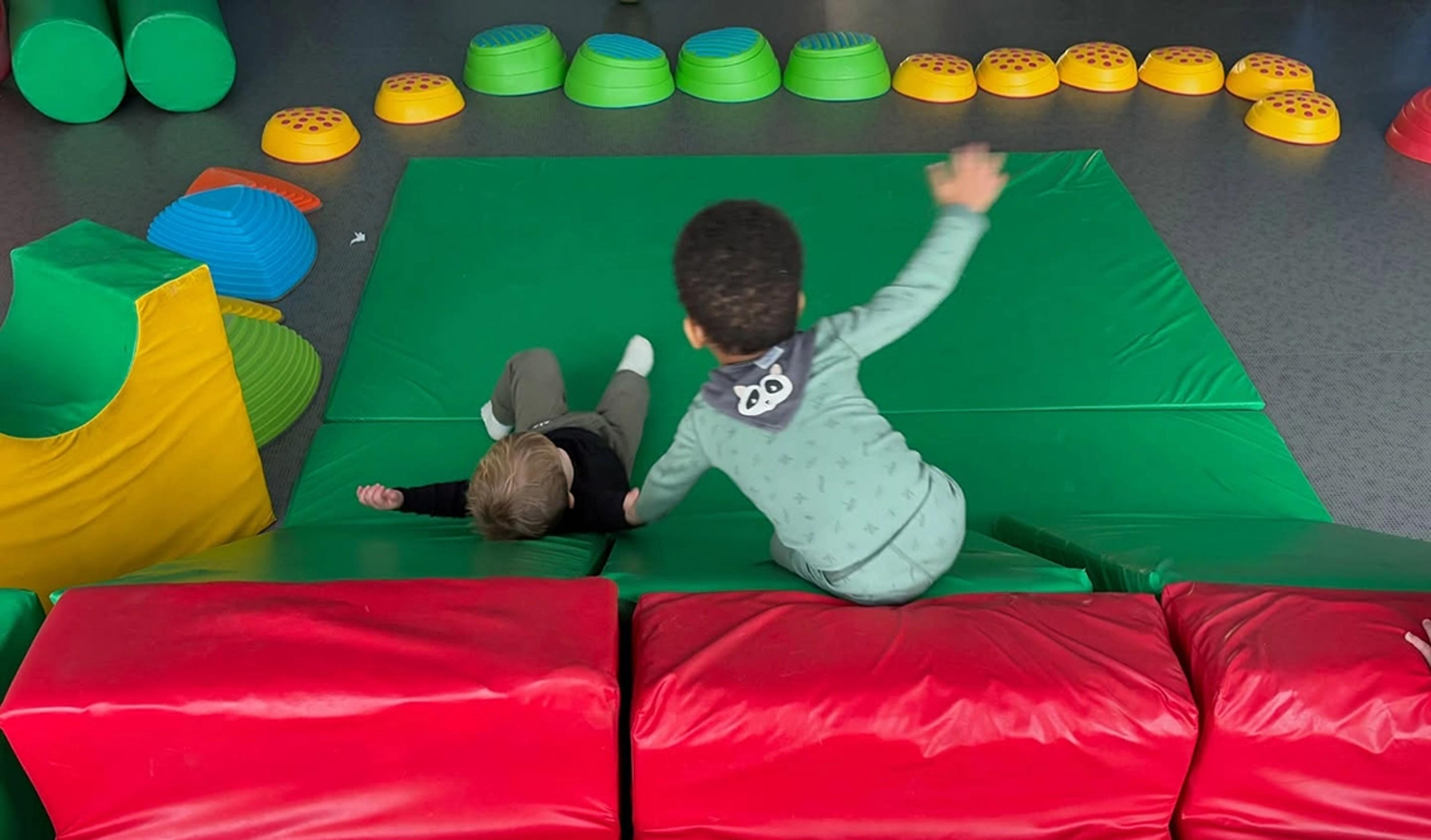 Barn i bevegelse i Espira Sangereidsåsen