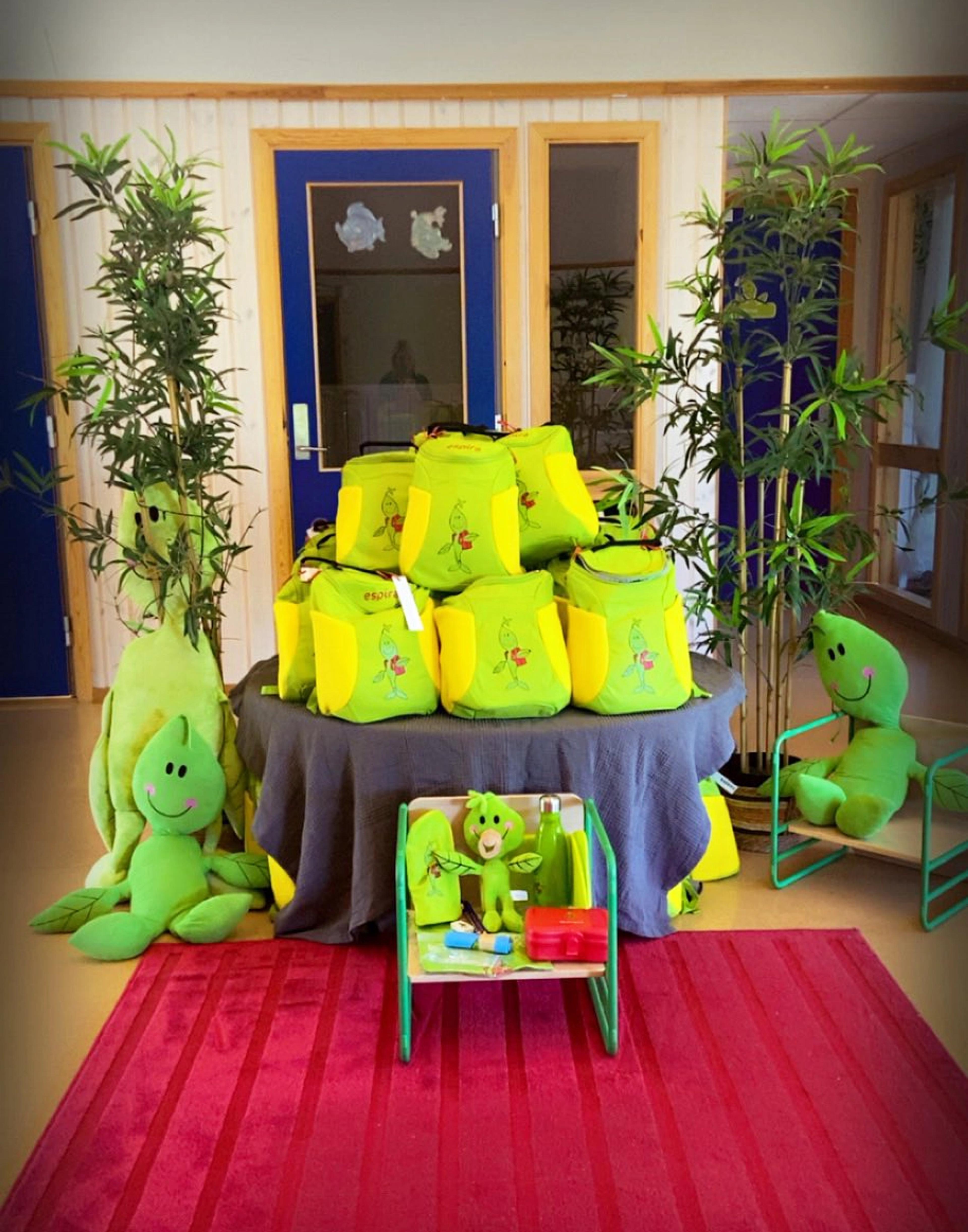 Espira Kniveåsen har laget til seremoni til Skolespirene