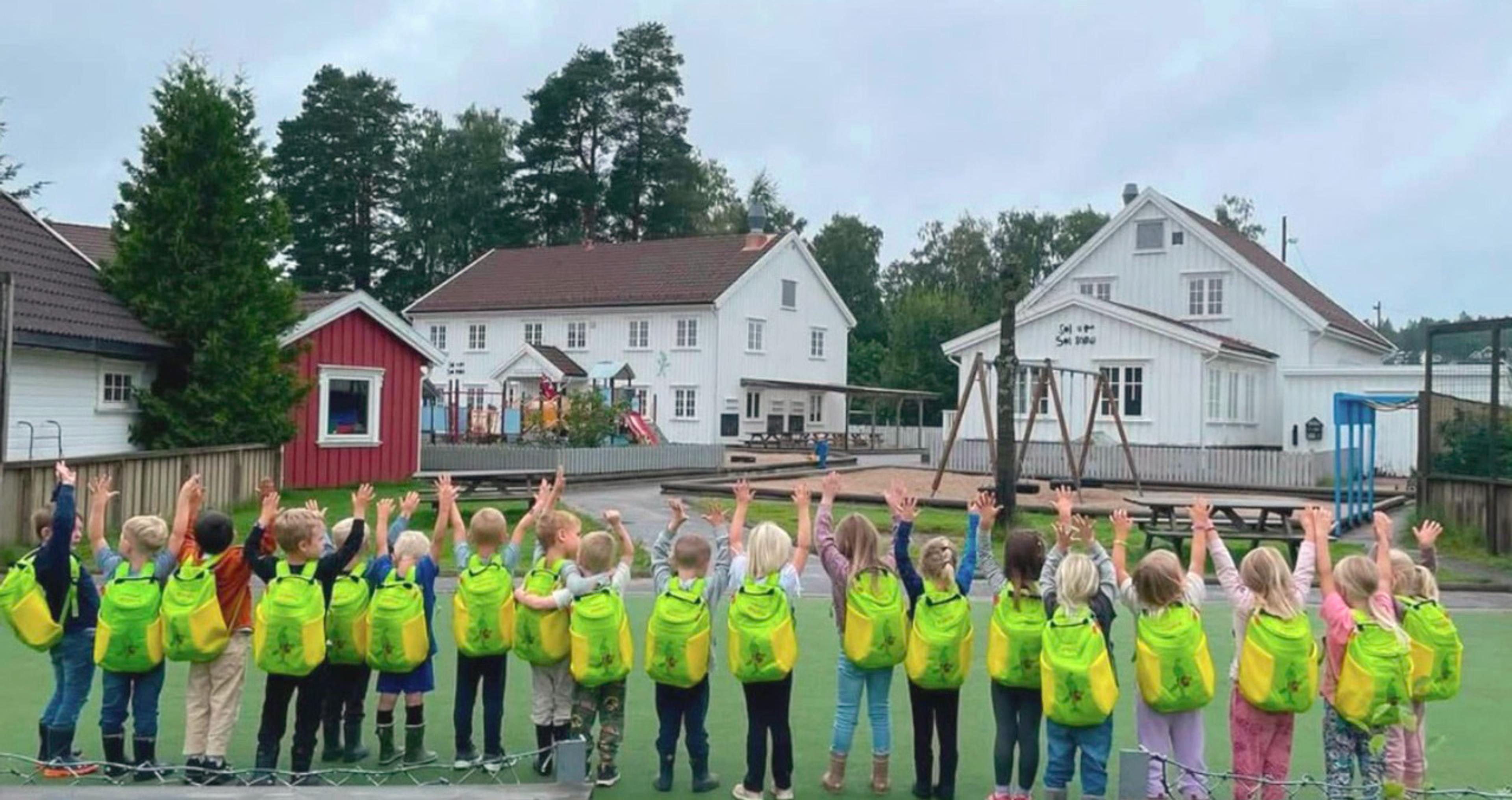 Skolespirer feirer skolestart i Espira Holbekk 