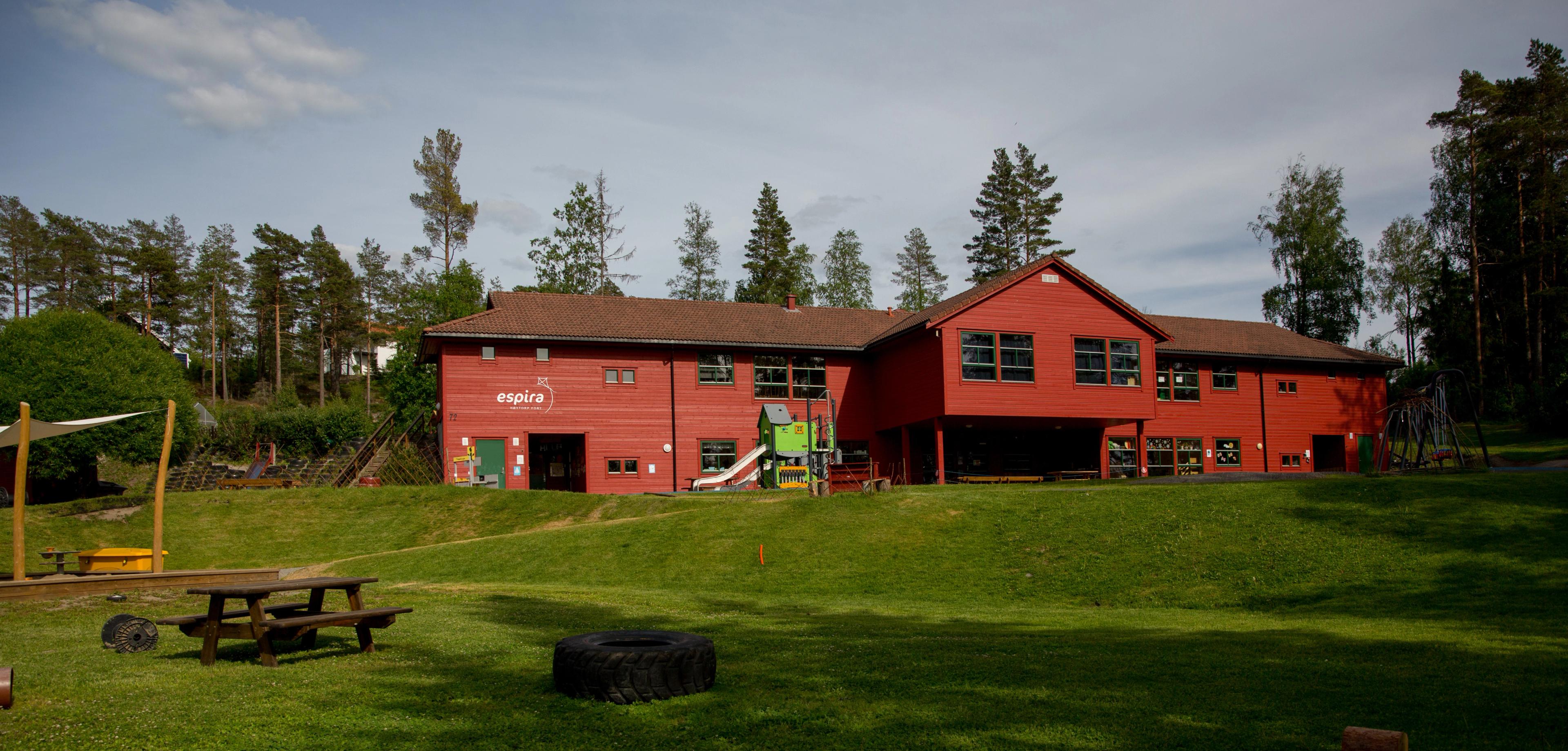 Espira Høytorp Fort, Mysen i Indre Østfold kommune, barnehage med fint og stort grøntområde