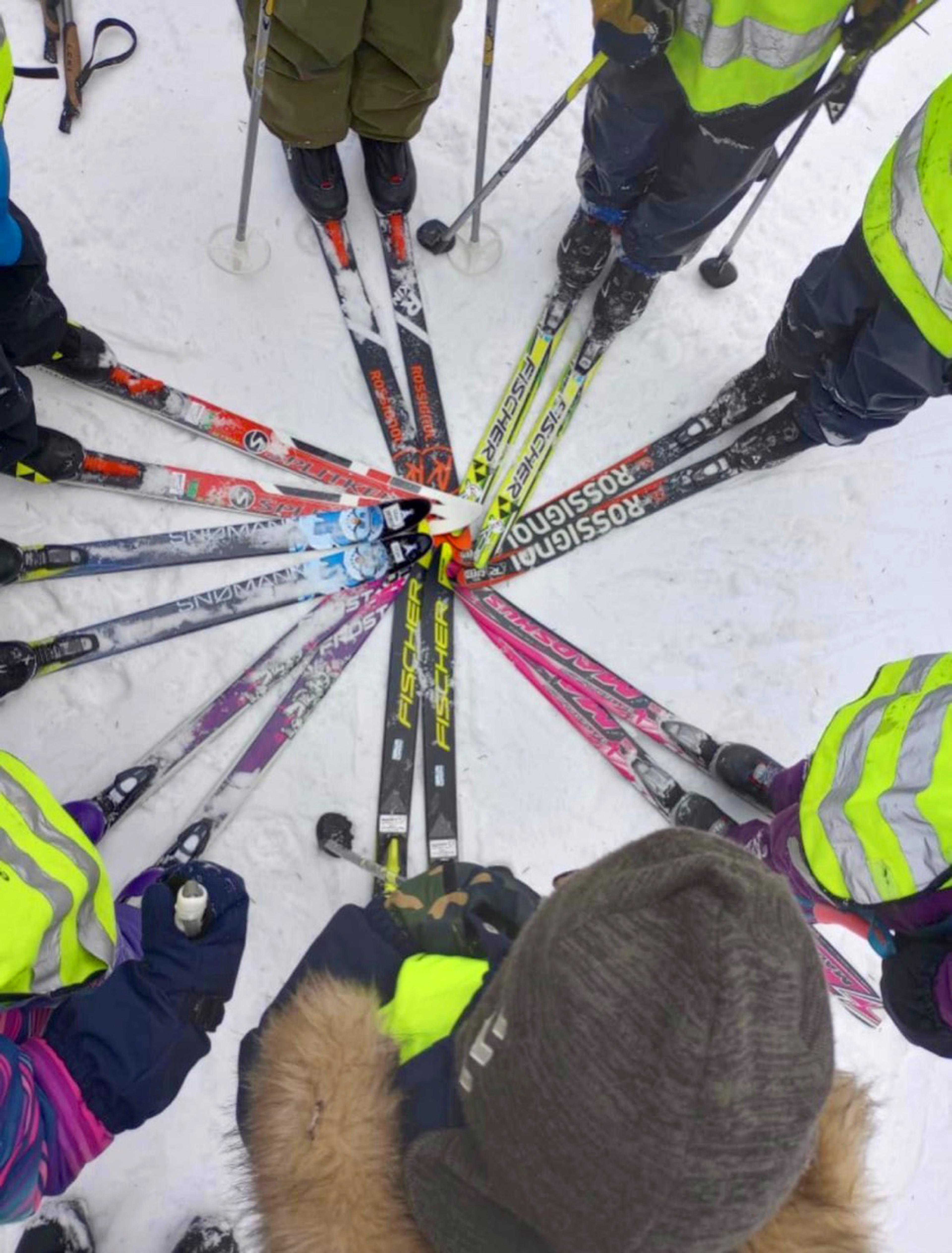 Barn på ski i Espira Brådalsfjellet