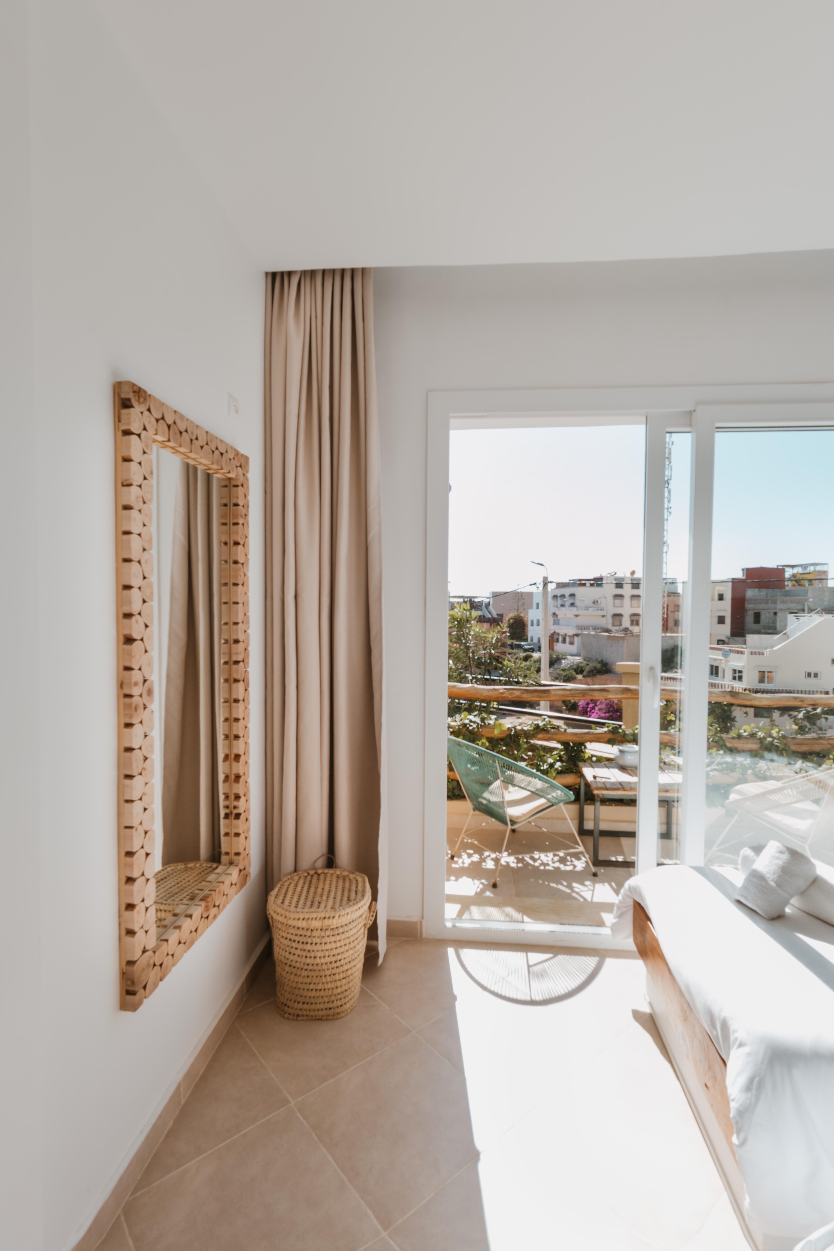Room of 4 with balcony and ocean view, Sea Me Smile surf house