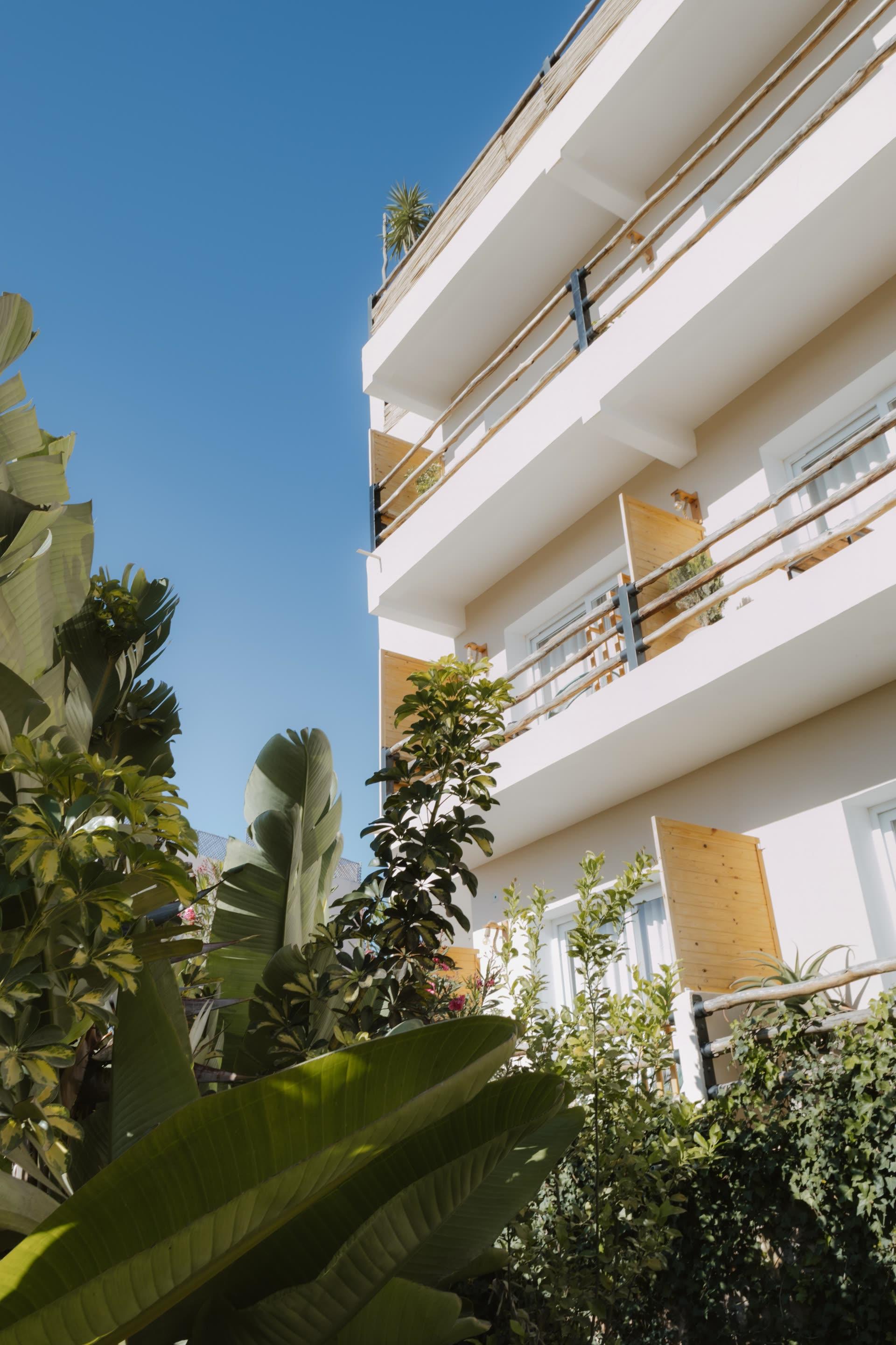 Exterior facade of the Sea Me Smile surf house in Tamraght