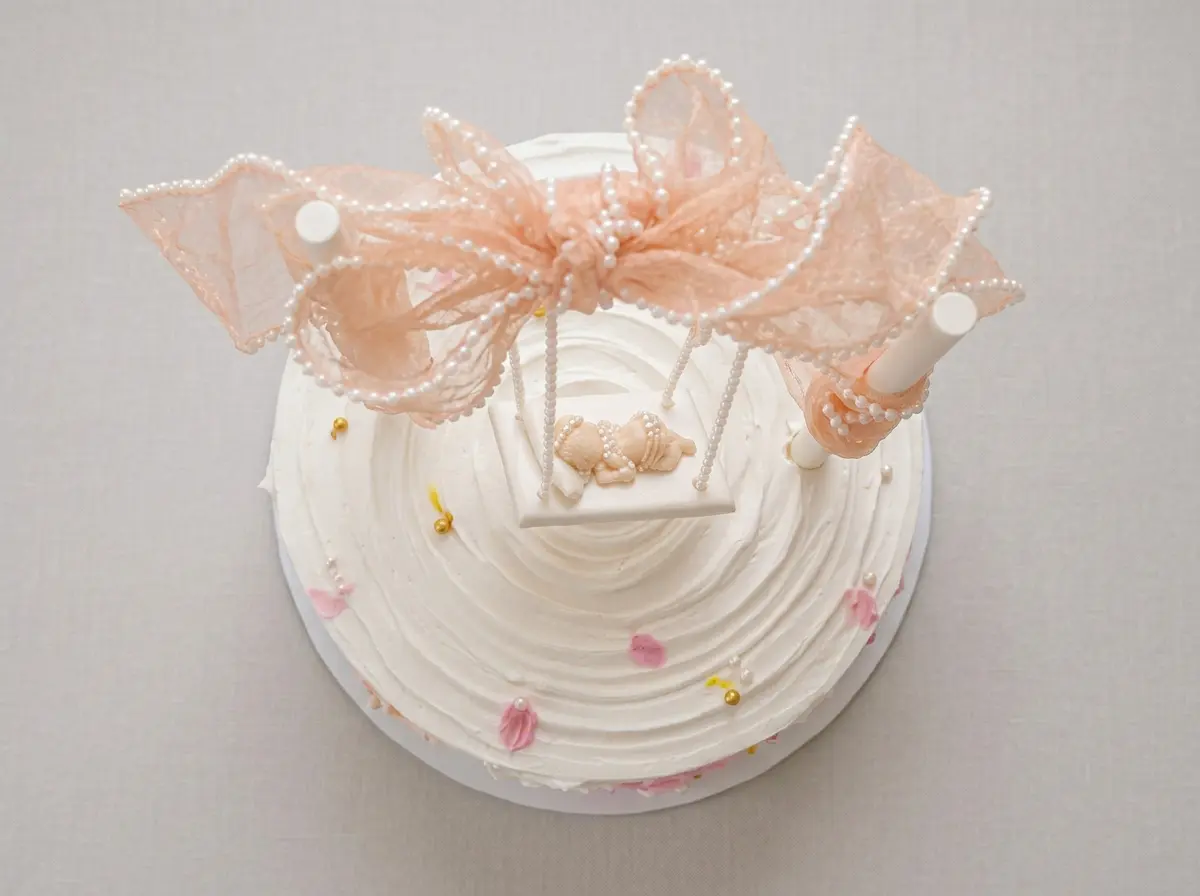 'Oh Baby' Floral Baby Shower Cake — topdown view