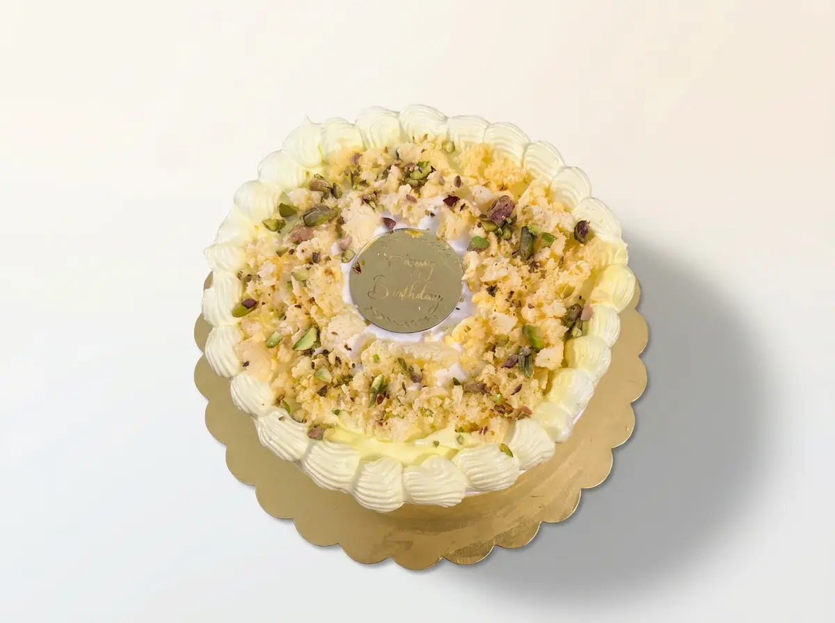 Pistachio Wreath Cream Cake — studio view