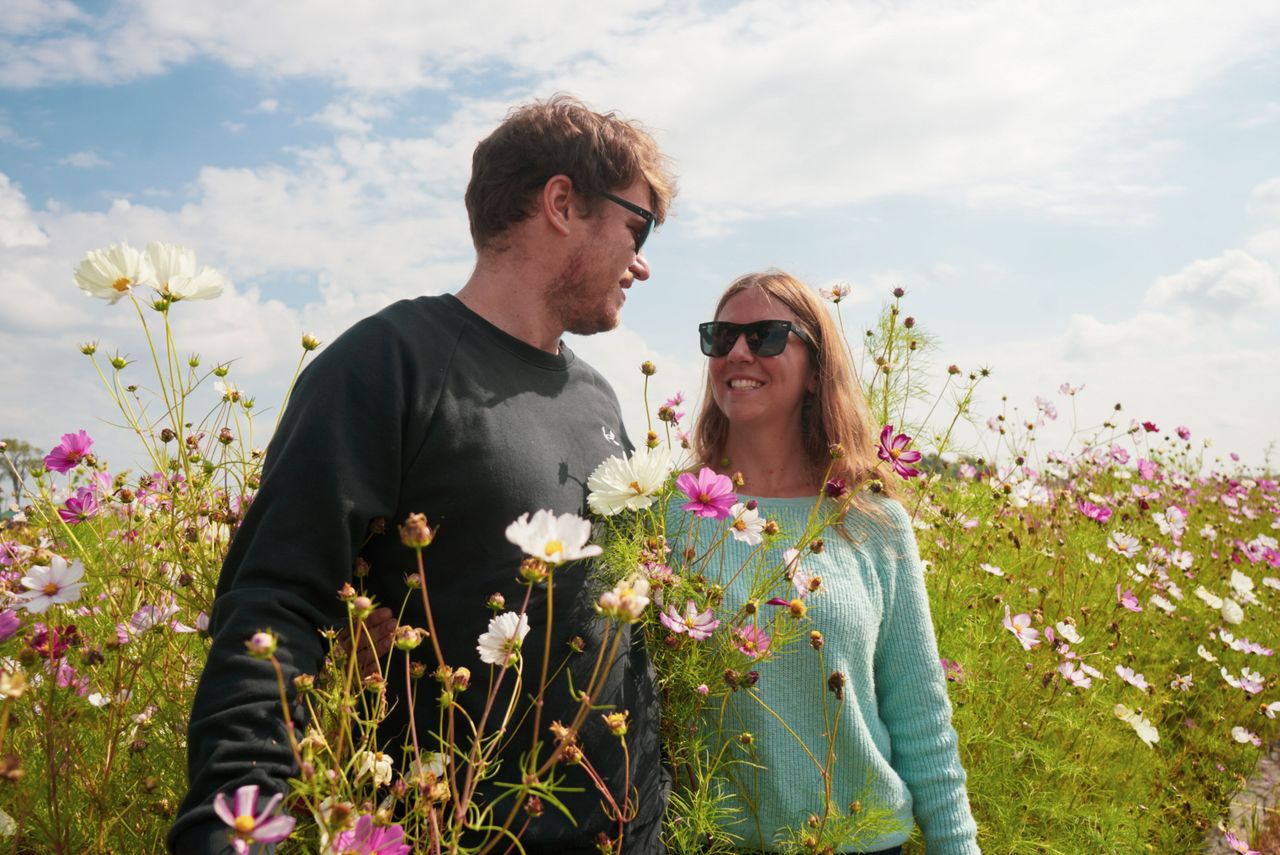 Scott & Emily at Laura's Farm Stand, photo 21.