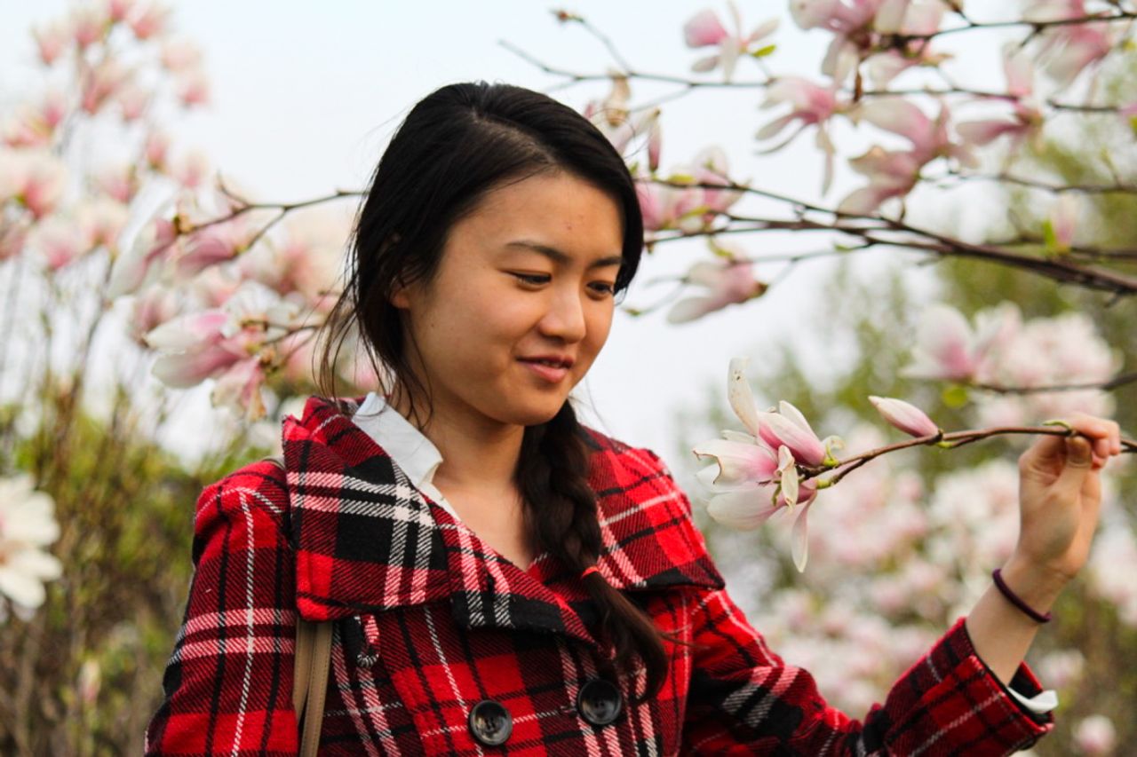 Lois at High Park, photo 8.