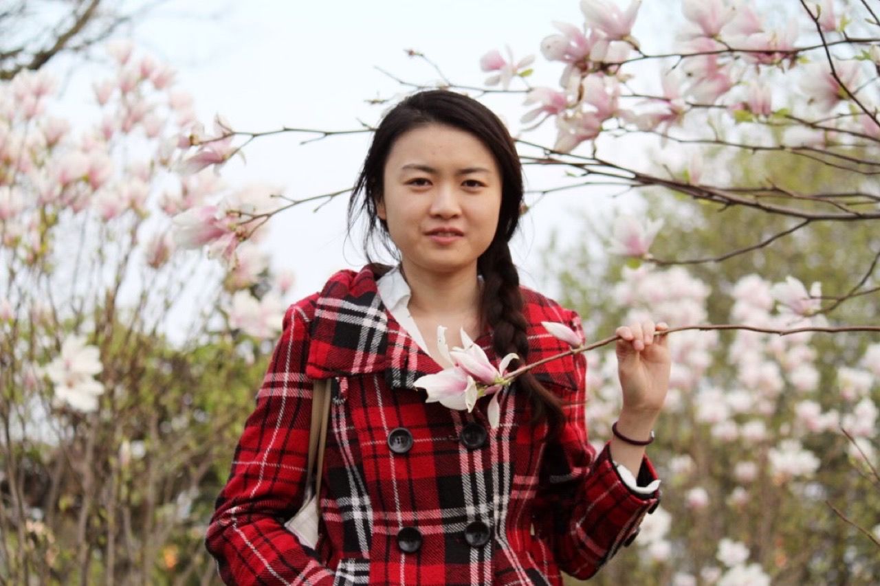 Lois at High Park, photo 4.