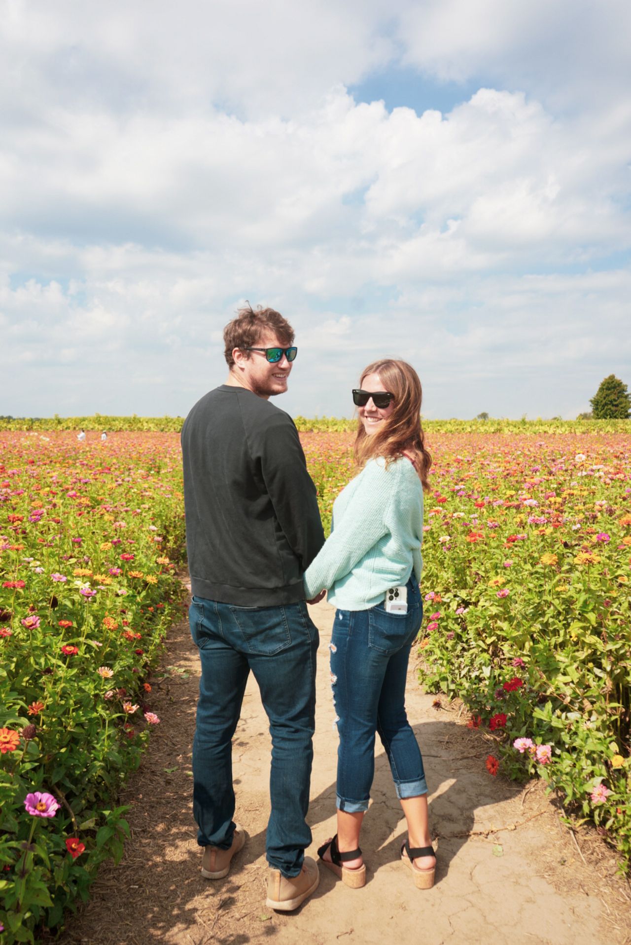 Scott & Emily at Laura's Farm Stand, photo 6.