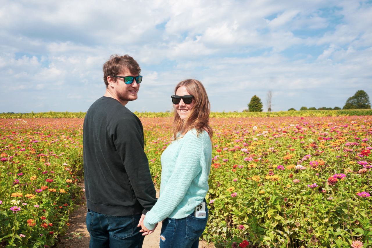 Scott & Emily at Laura's Farm Stand, photo 7.