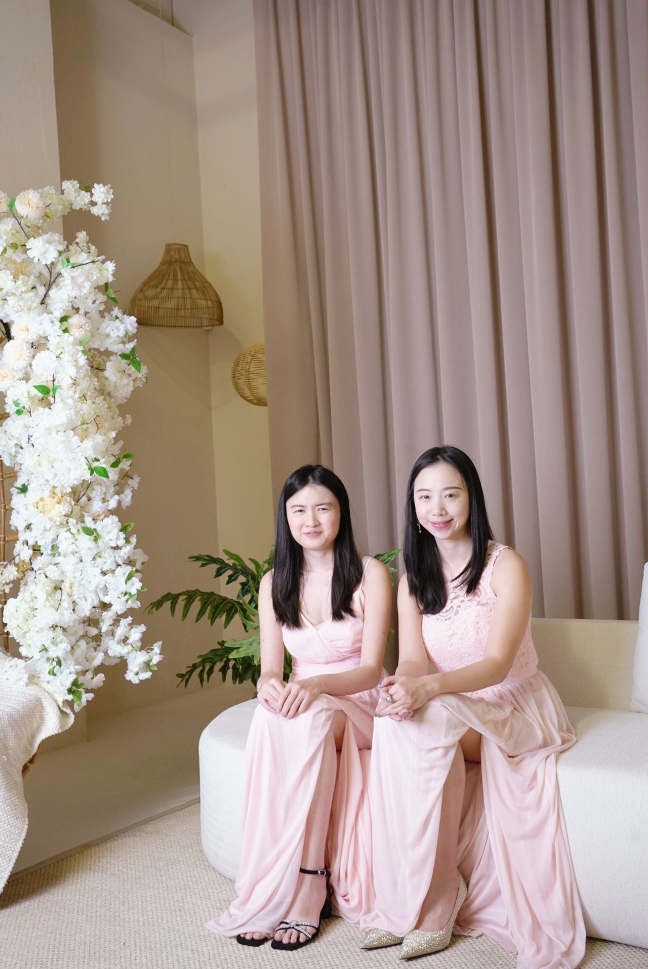 Lois & Yolanda at Mint Room Studios, photo 8.