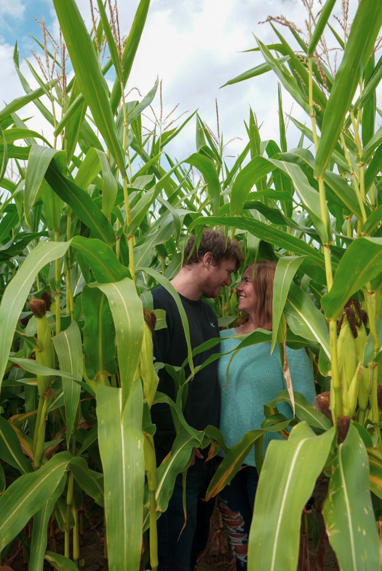 Scott & Emily at Laura's Farm Stand, photo 24.