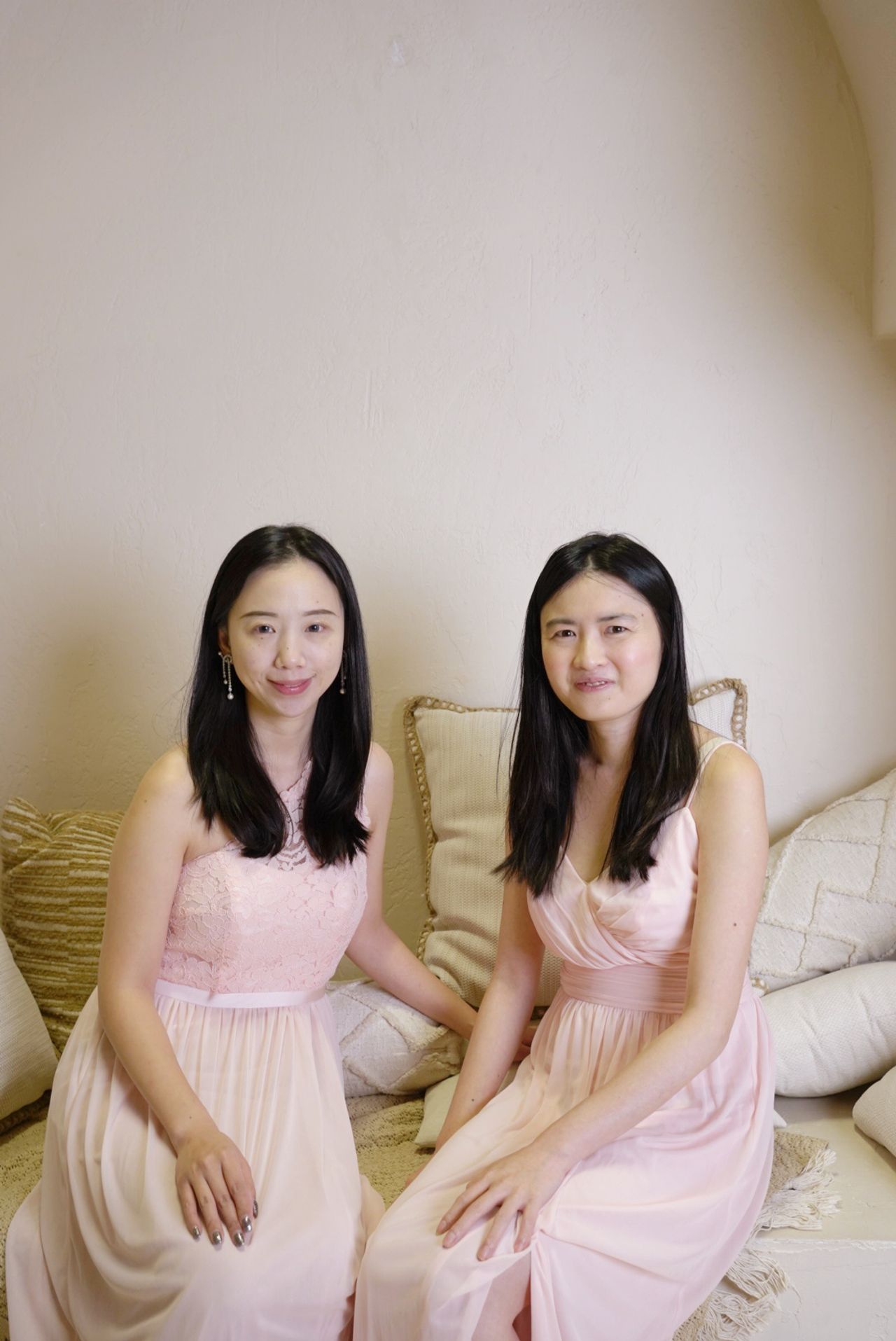 Lois & Yolanda at Mint Room Studios, photo 2.