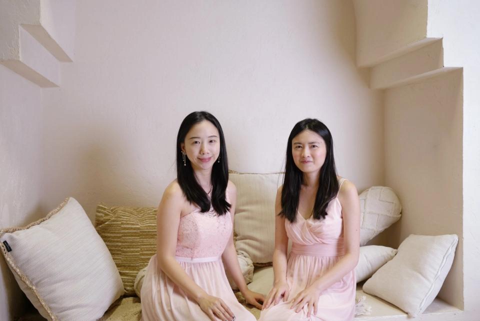 Lois & Yolanda at Mint Room Studios, photo 1.