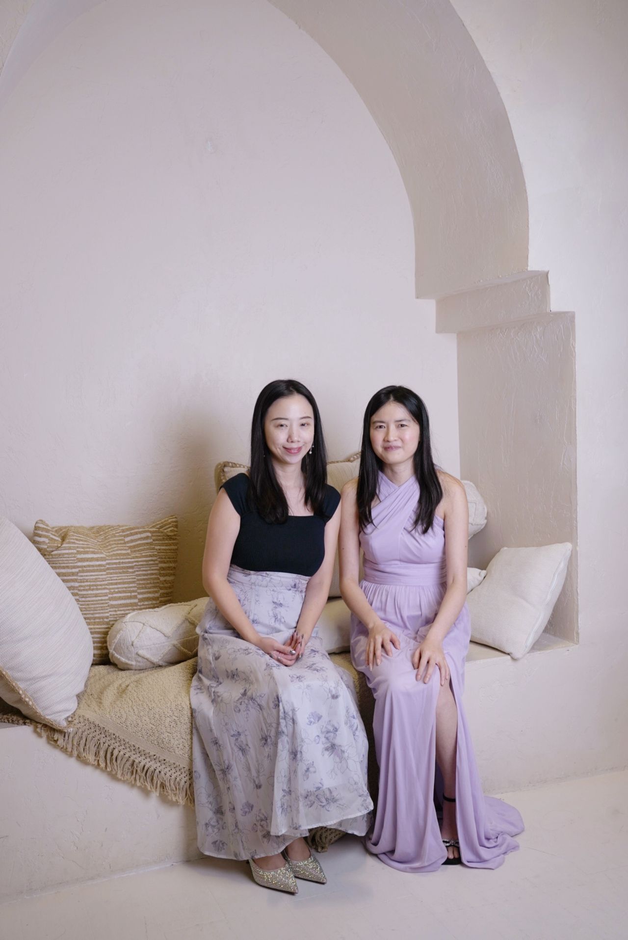 Lois & Yolanda at Mint Room Studios, photo 28.