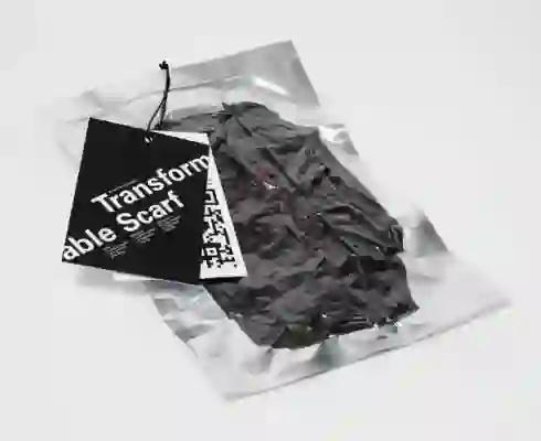 Packaging for a scarf. 2012. Packaging per a un mocador.