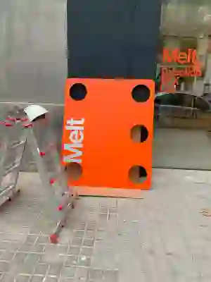 Melt sign at Carrer Pallars 2025.