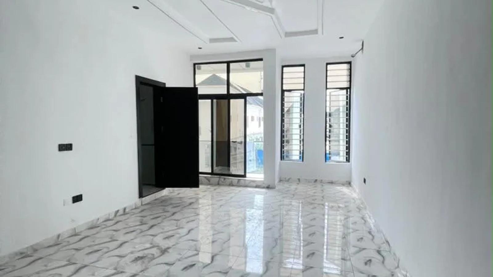 4 BEDROOM SEMI-DETACHED DUPLEX