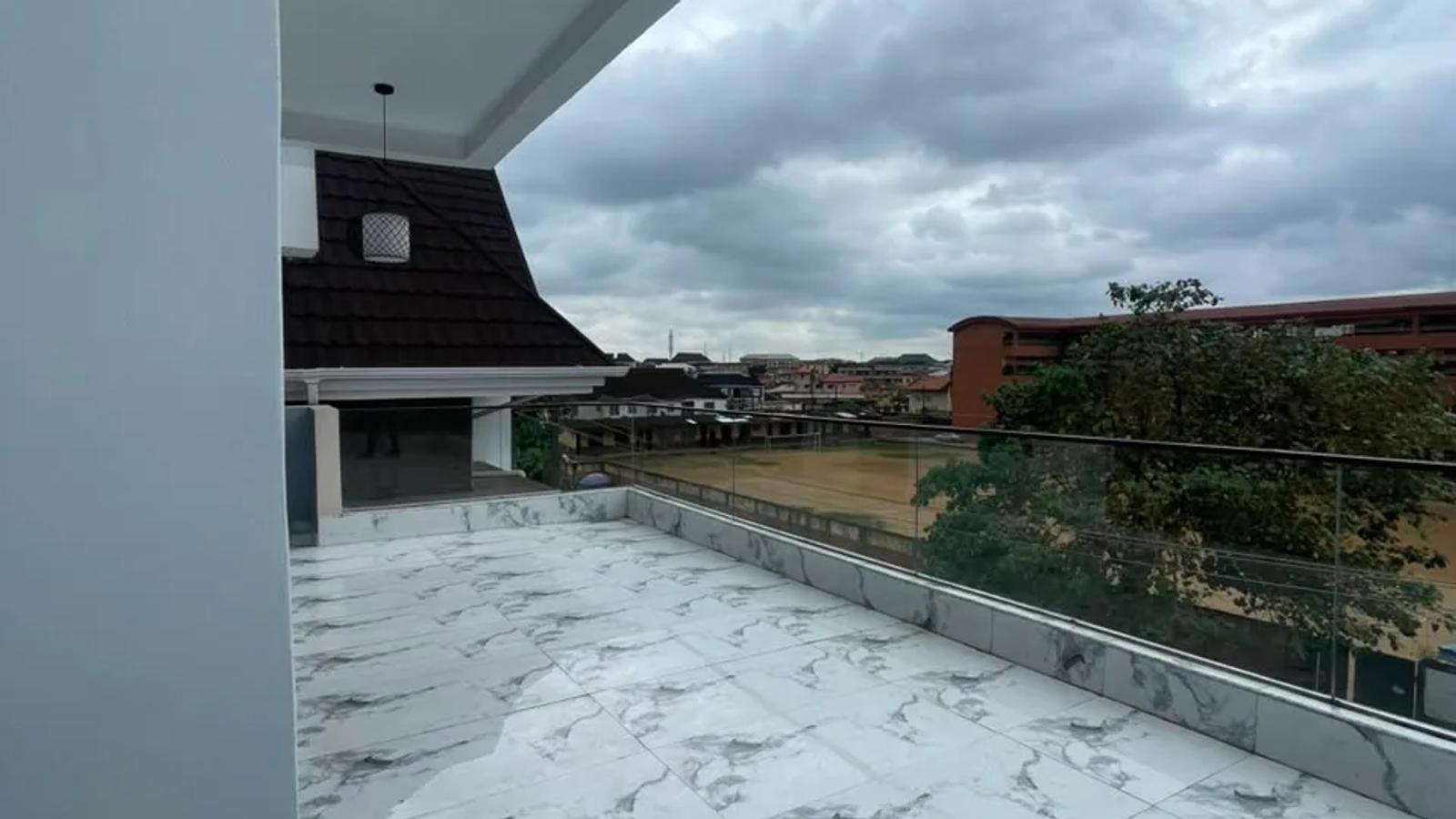 5 Bedroom Semi Detached Duplex