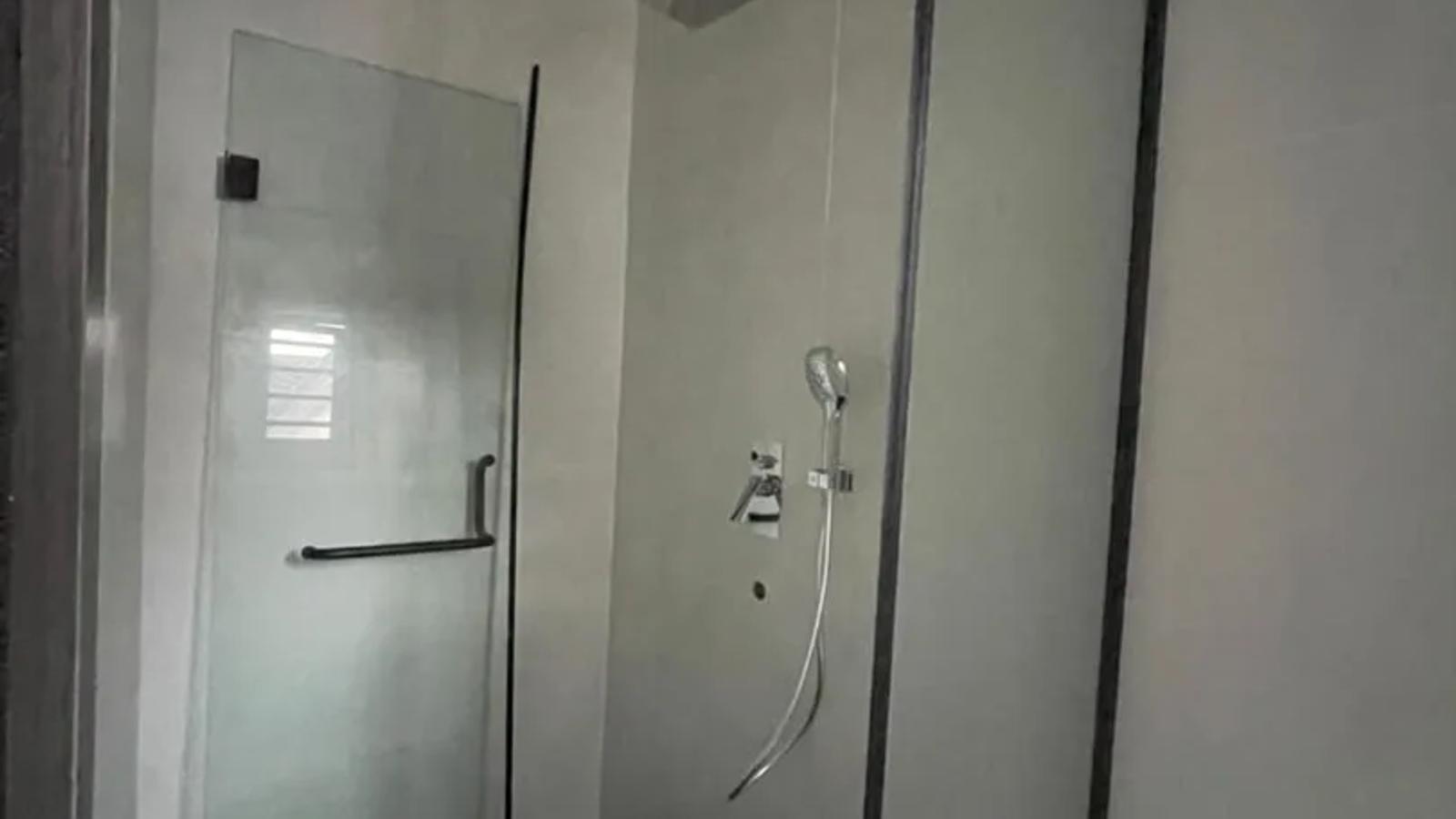 5 Bedroom Fully Detached Duplex