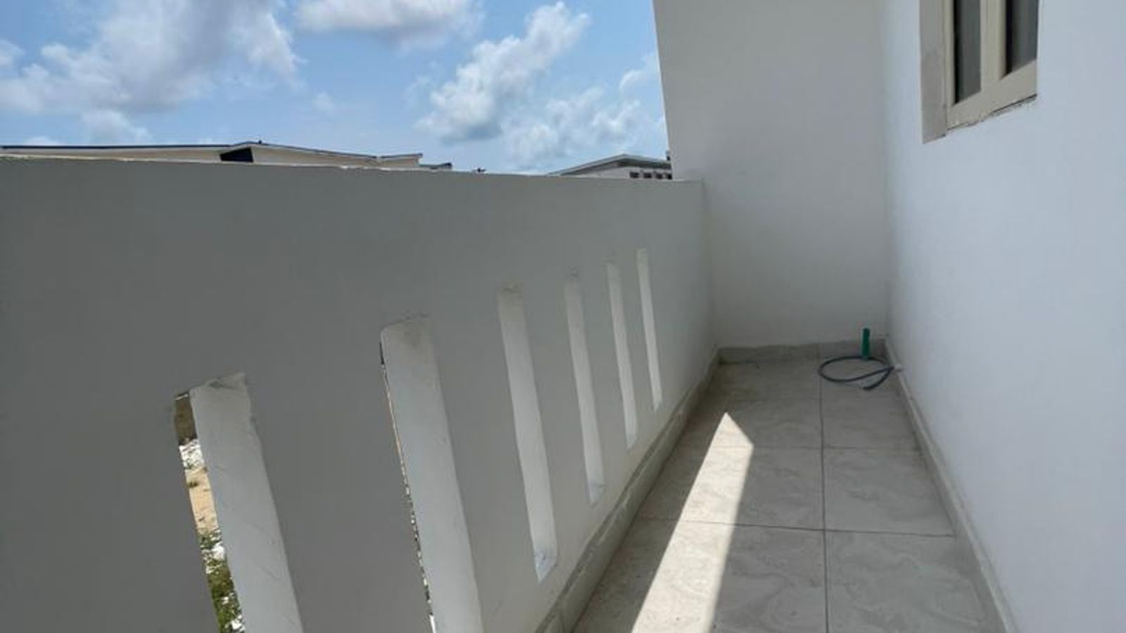 2 Bedroom Maisonette