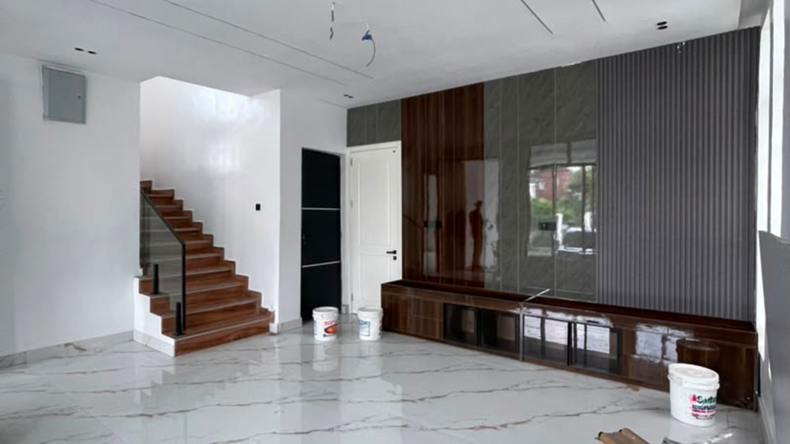 5 Bedroom Fully Detached Duplex