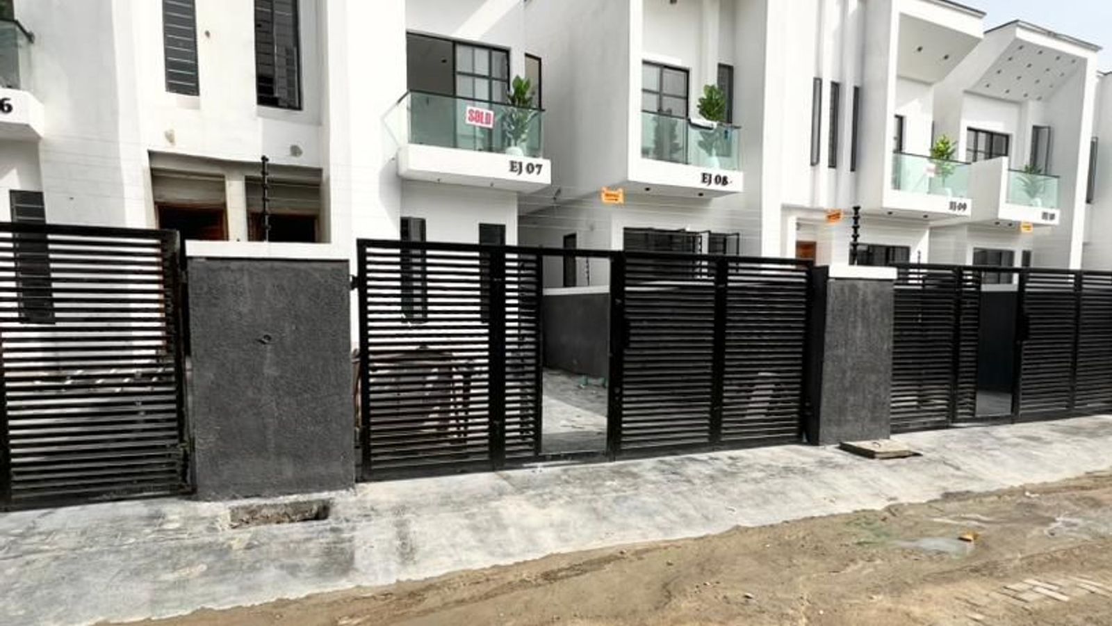 4 Bedroom Semi Detached Duplex