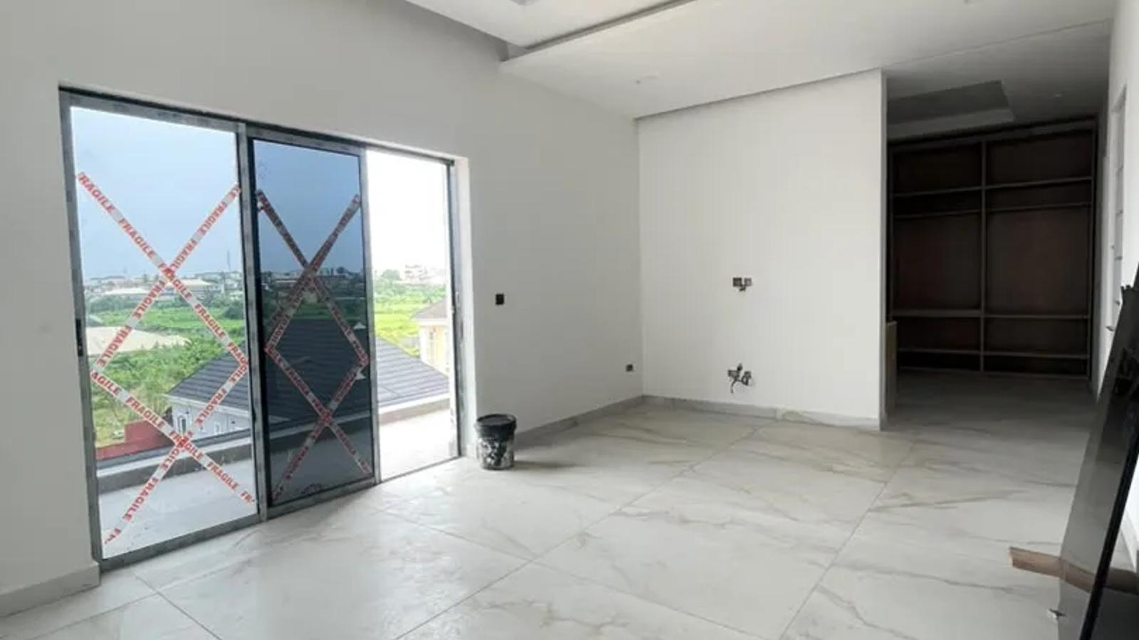 4 Bedroom Fully Detached Duplex