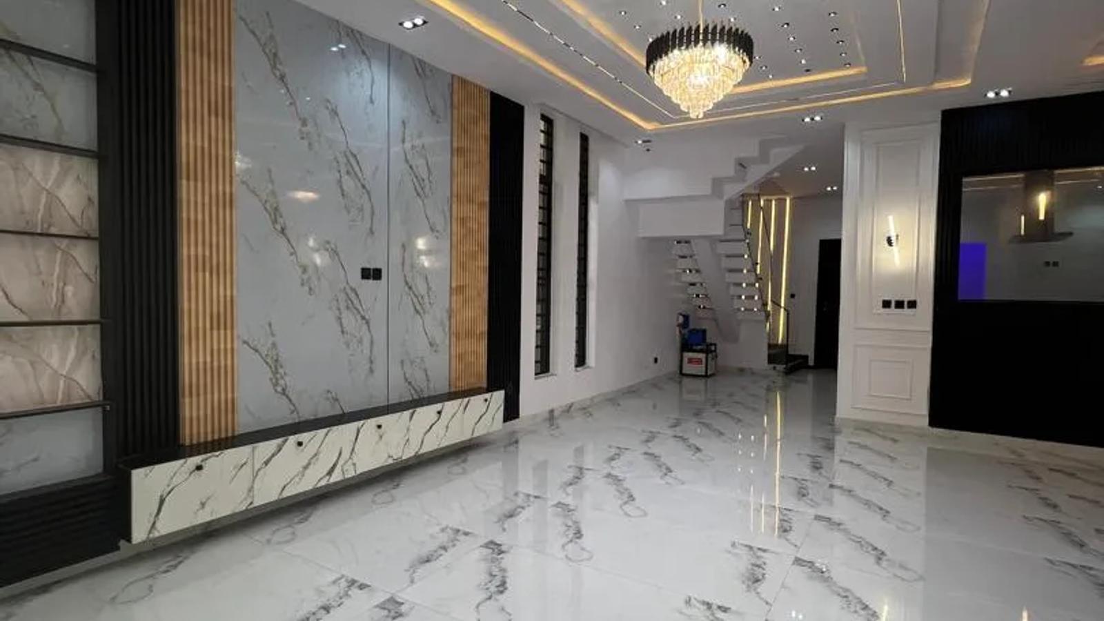 5 Bedroom Fully Detached Duplex