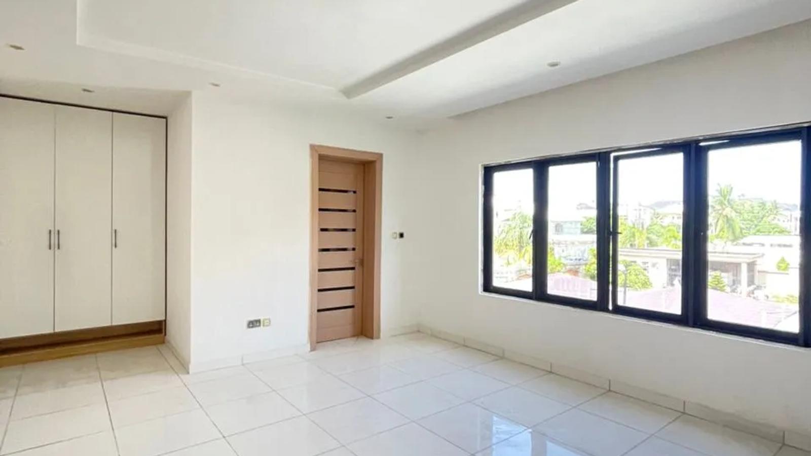 4 Bedroom Terrace Duplex