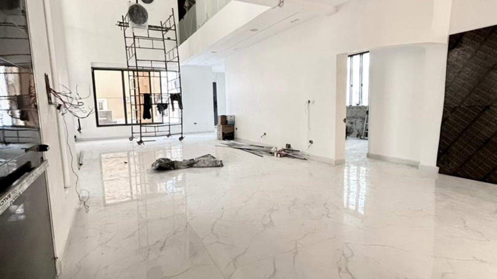 6 Bedroom Fully Detached Duplex