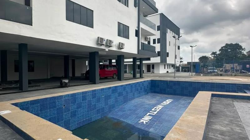 4 BEDROOM MAISONETTE WITH BQ