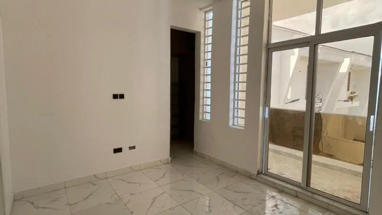3 & 4 Bedroom Fully Detached Duplex