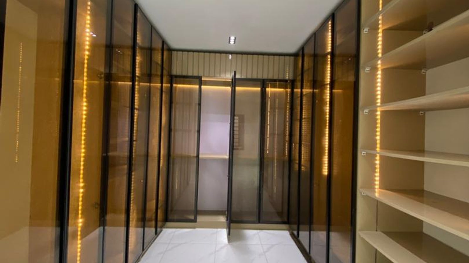 5 Bedroom Fully Detached Duplex