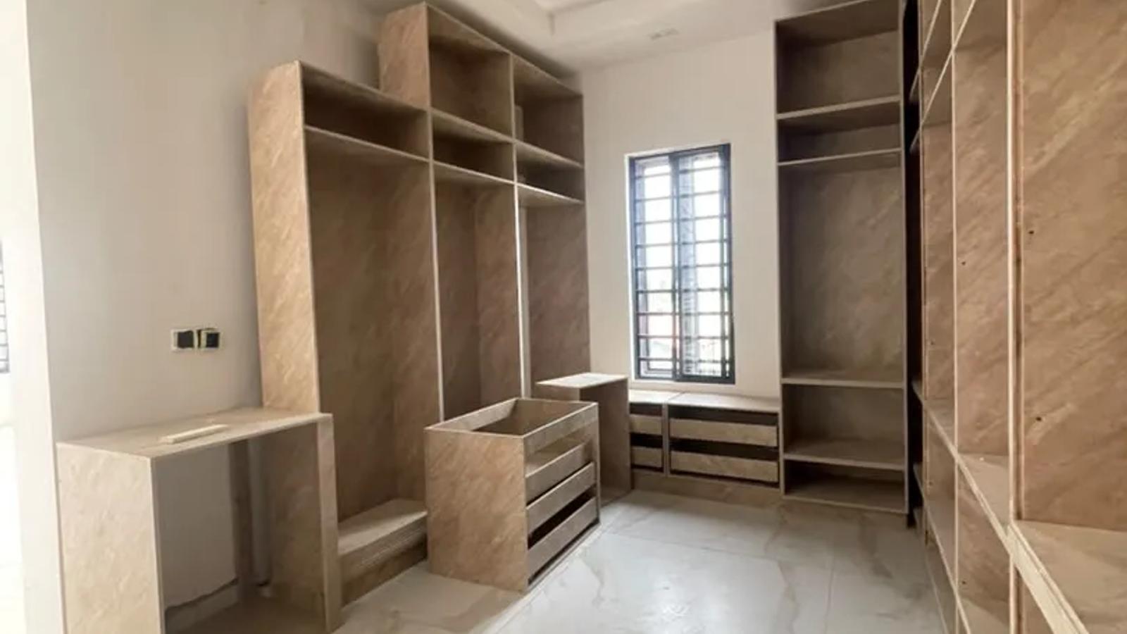 4 Bedroom Fully Detached Duplex