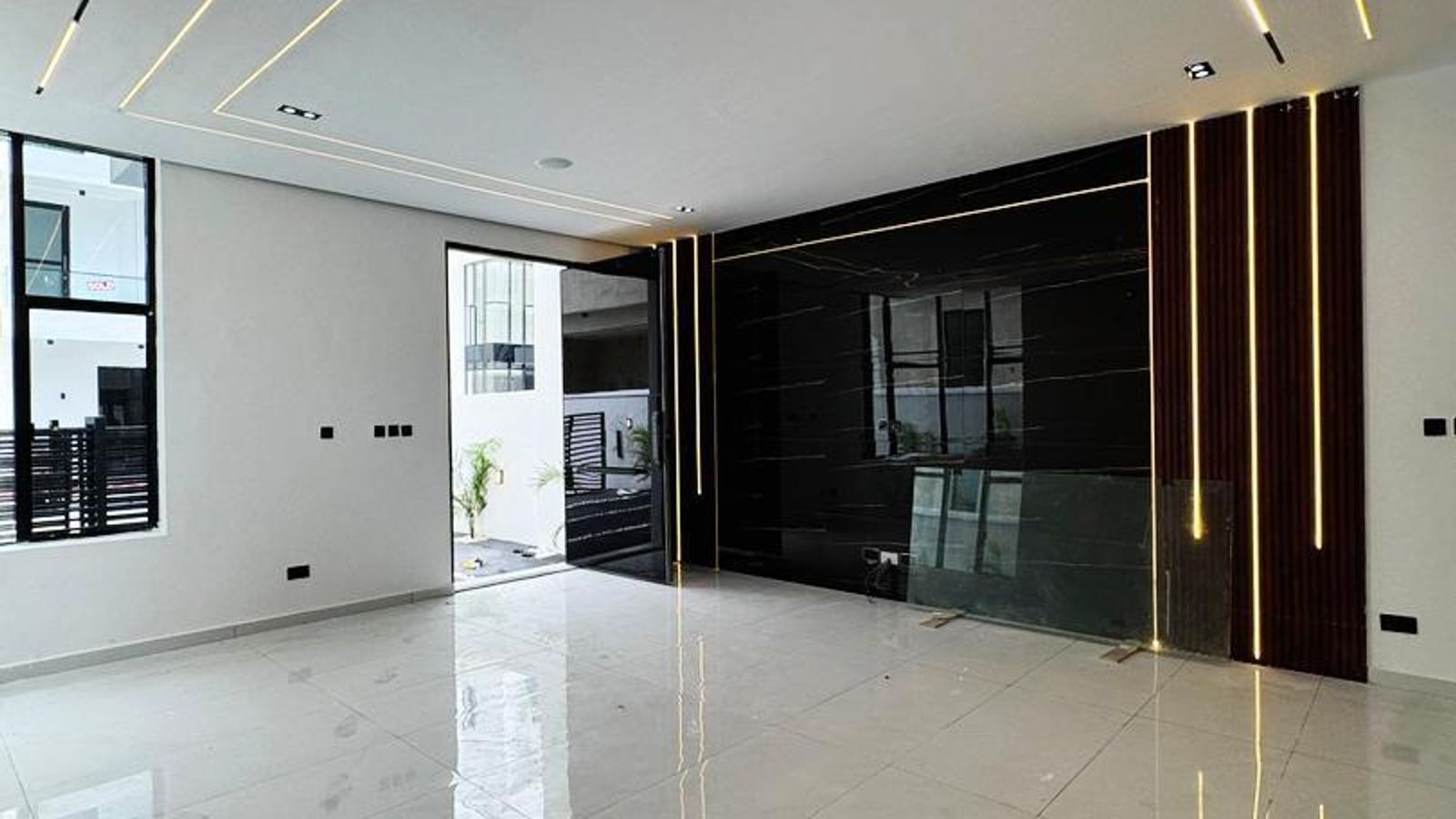 4 Bedroom Semi Detached Duplex