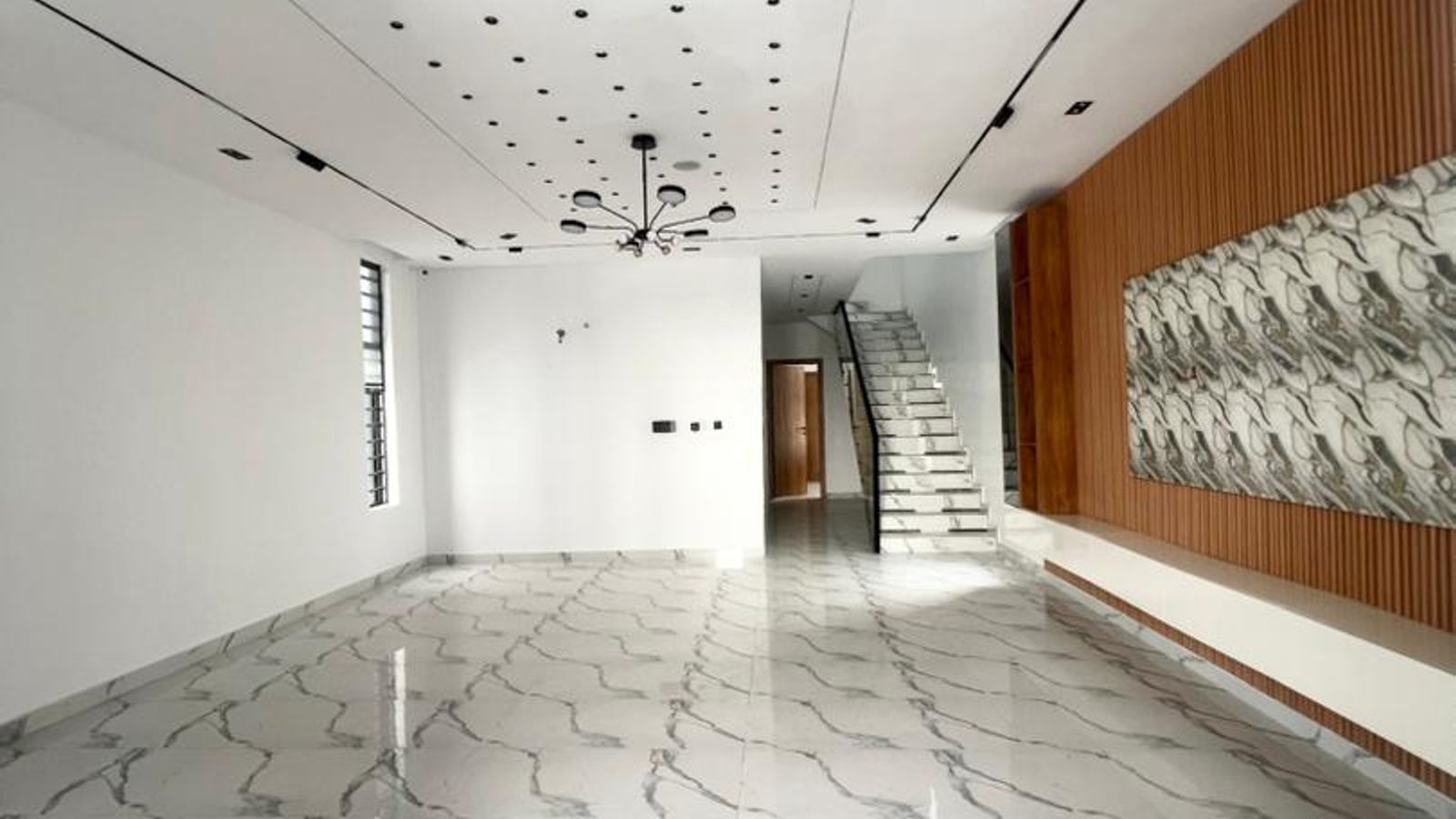 5 Bedroom Fully Detached Duplex