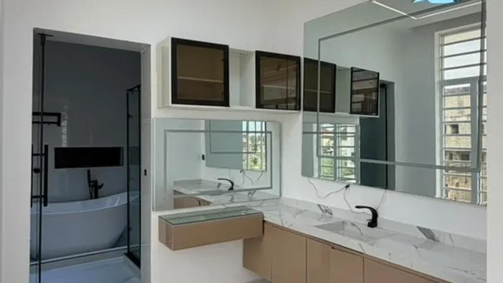 5 Bedroom Fully Detached Duplex