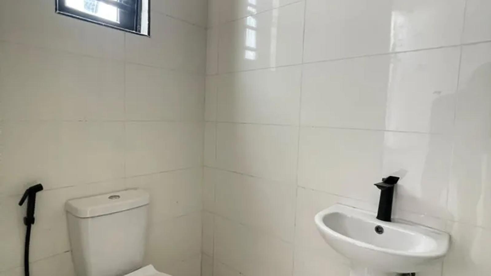 5 Bedroom fully Detached Duplex