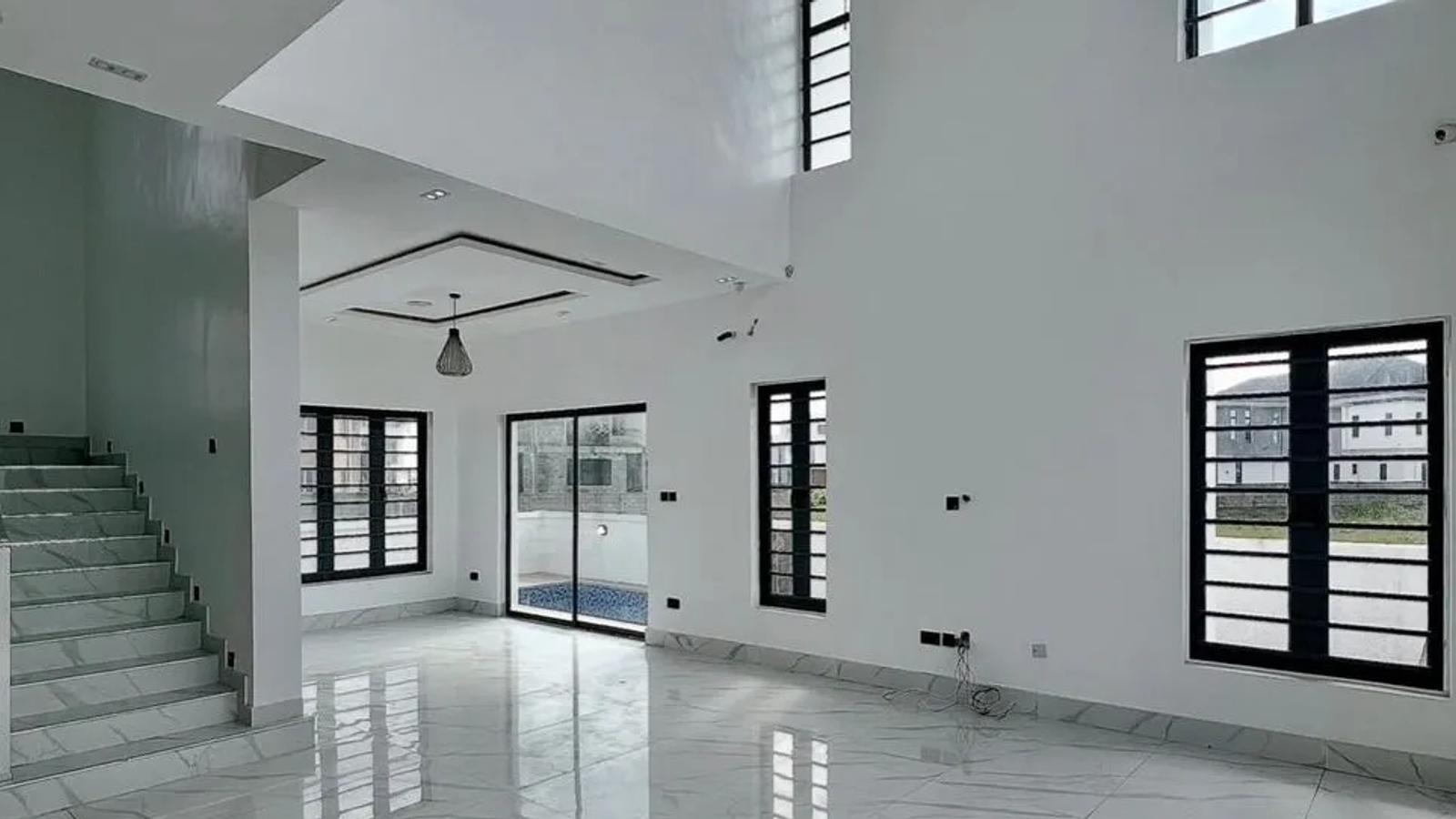 5 Bedroom Fully Detached Duplex